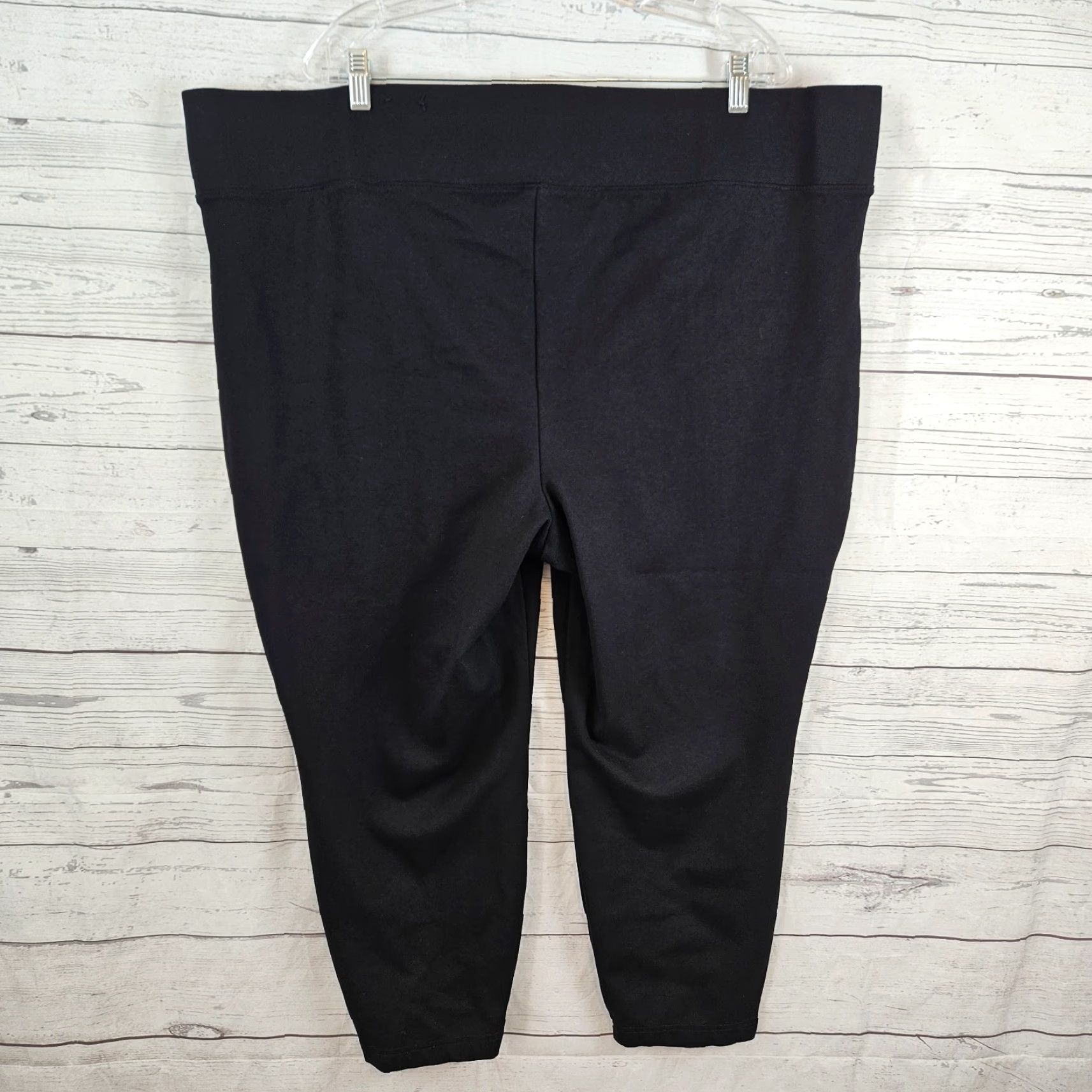 Torrid Torrid Womens Pull On Pocket Pixie Cropped Pants Size 4X Black High Rise Pants Womens Cropped Pockets 24" Waist 22.5" Inseam 13" Rise Size 40" / US 18 - 3 Thumbnail