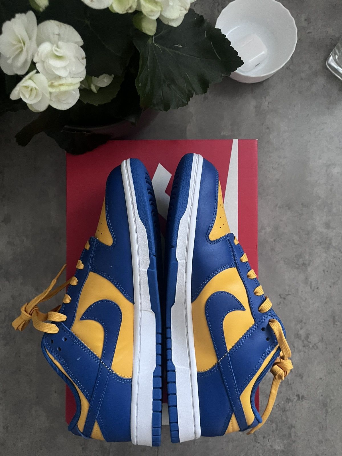 Nike Nike dunk ucla Size US 10 / EU 43 - 5 Thumbnail
