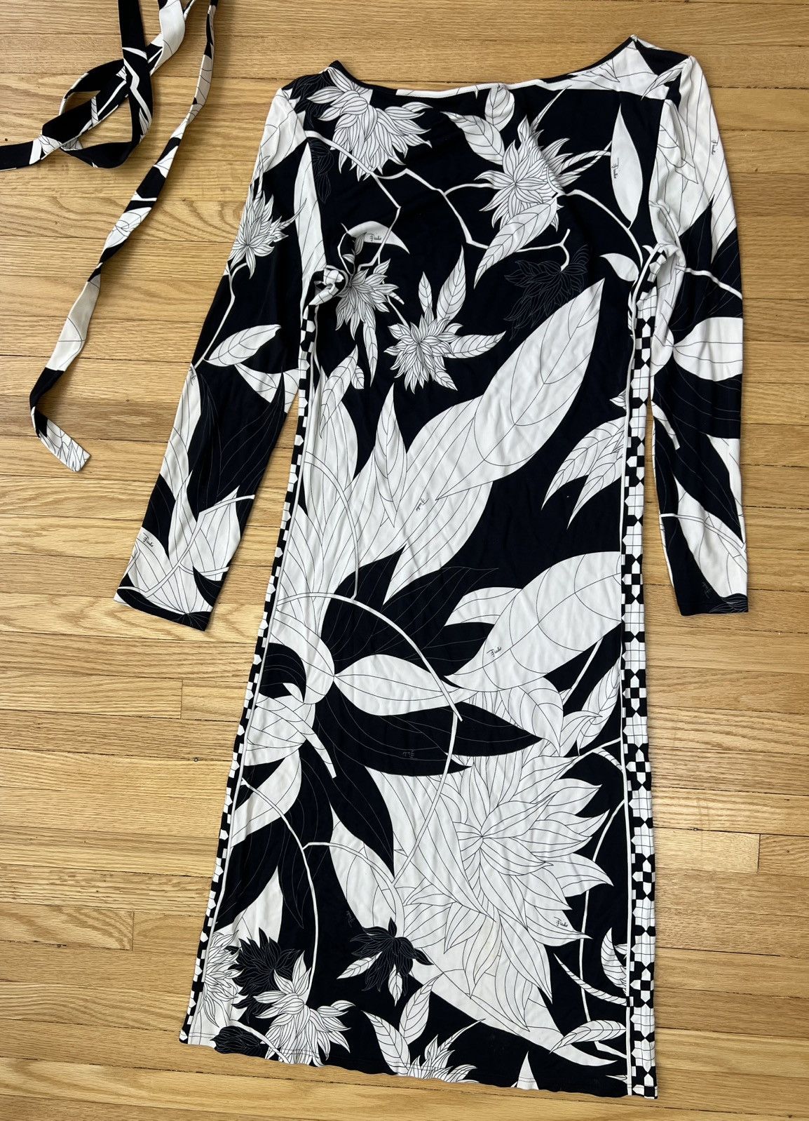 Emilio Pucci EMILIO PUCCI - stretchy dress Size XS / US 0-2 / IT 36-38 - 5 Thumbnail