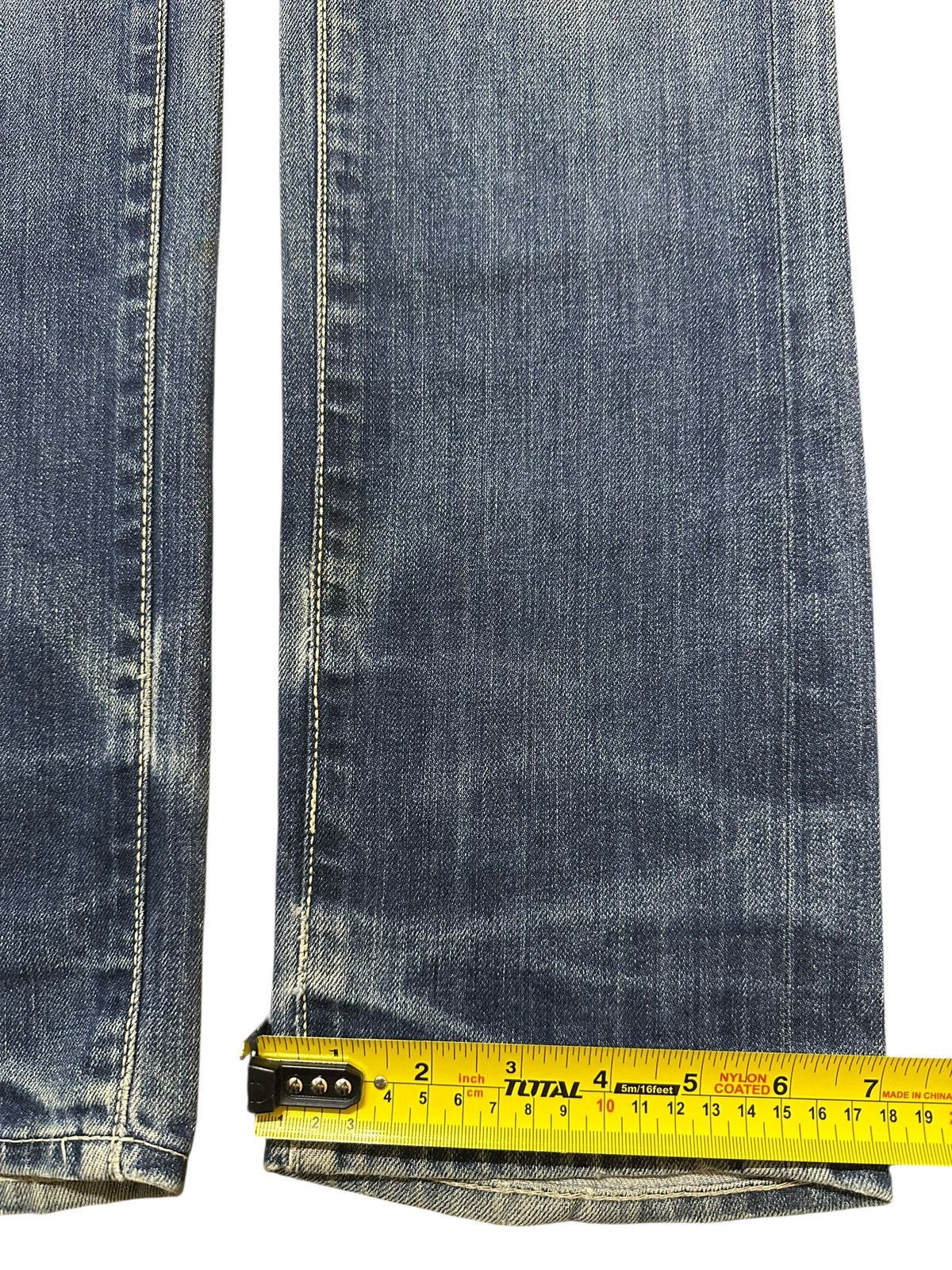 Vanquish Vintage Vanquish Blue Faded Stone Wash Distressed Jeans Size US 29 - 18 Thumbnail