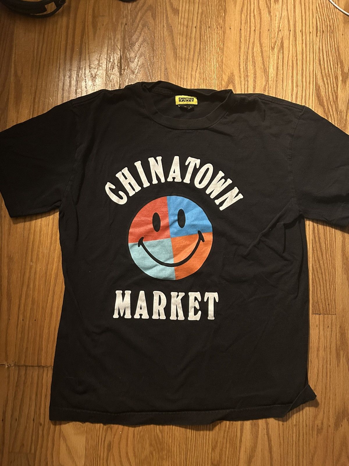 Other Chinatown Market X Smiley UO Exclusive Quarters Tee Size US L / EU 52-54 / 3 - 1 Thumbnail