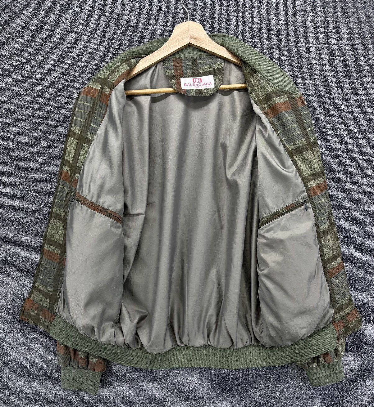Balenciaga Vintage 90s Balenciaga Paris Checkered Shadow Plaids Jacket Size US L / EU 52-54 / 3 - 7 Thumbnail