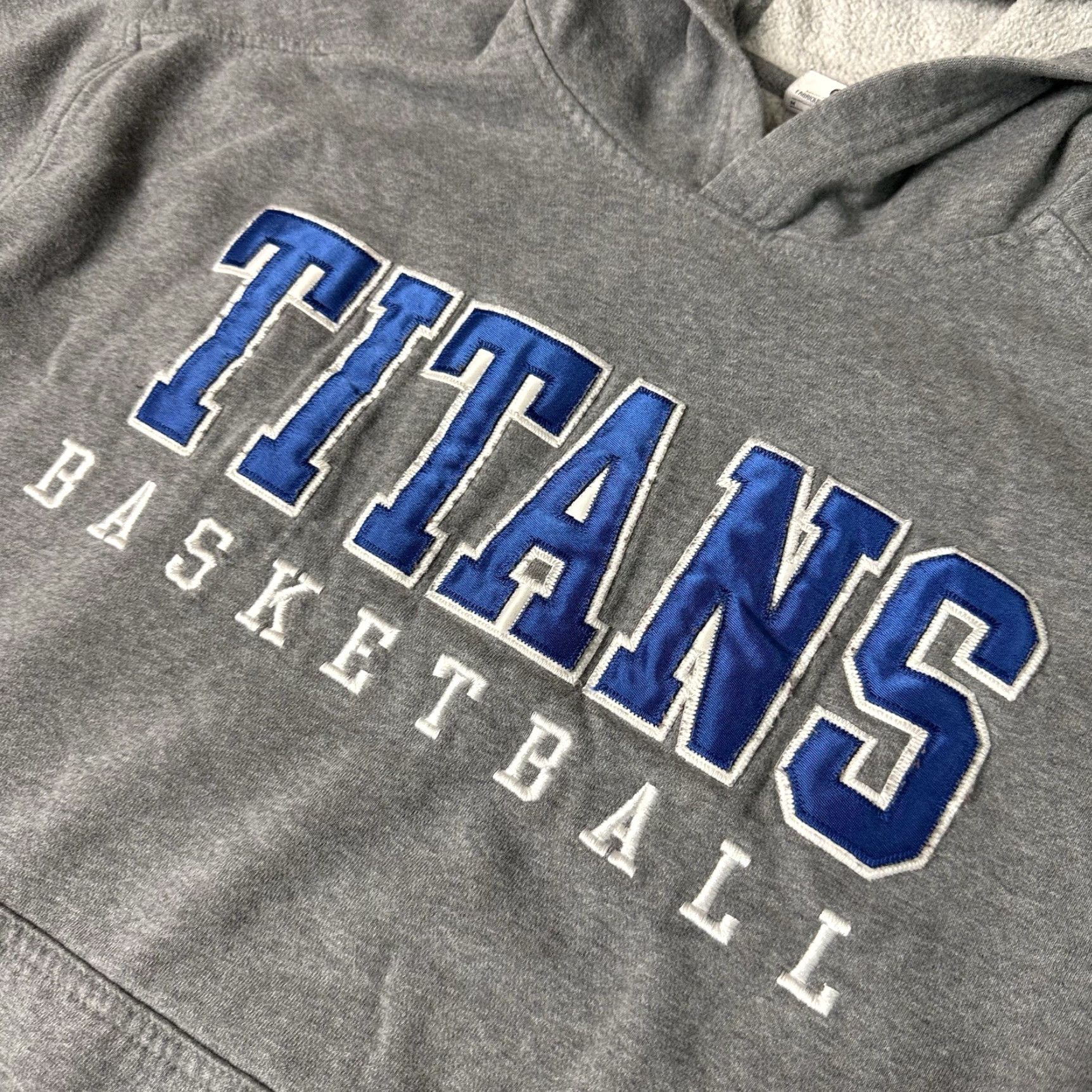 Nike VINTAGE Nike Titans Basketball Center Swoosh Hoodie Sweatshirt Unisex Adults M Gray Y2K Size US M / EU 48-50 / 2 - 3 Thumbnail