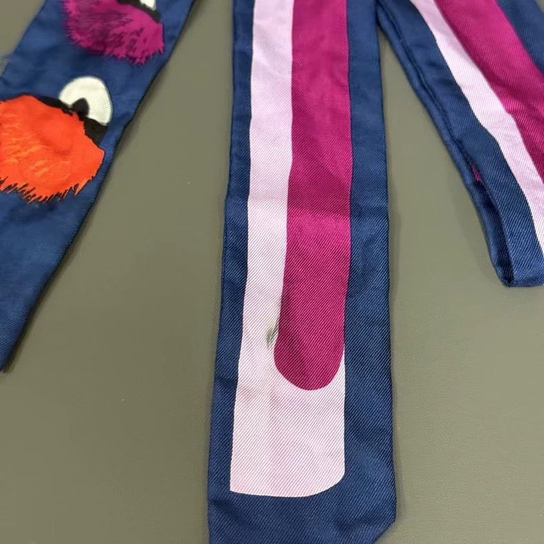 Fendi Fendi Silk Scarf with Colorful Design Size ONE SIZE - 3 Thumbnail