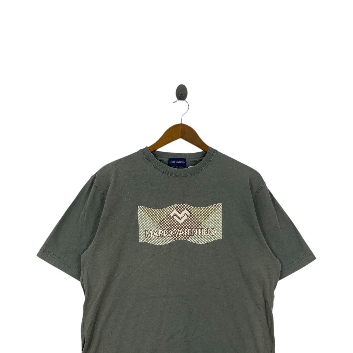 Other Vintage MARIO VALENTINO ITALY Center Box Logo Tee Shirt Top Size M / US 6-8 / IT 42-44 - 2 Thumbnail