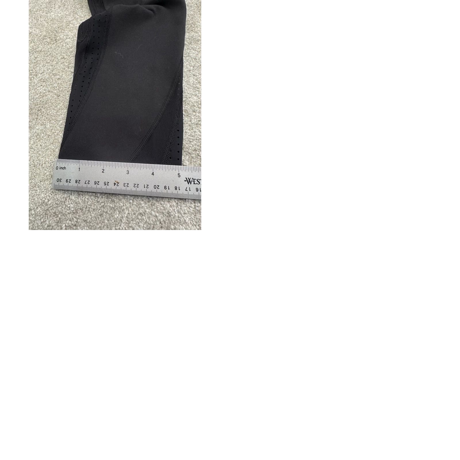Lululemon Lululemon Cropped Leggings Size 10 Black Vented Full Length 6260 Leggings Womens Size 32" / US 10 / IT 46 - 9 Thumbnail