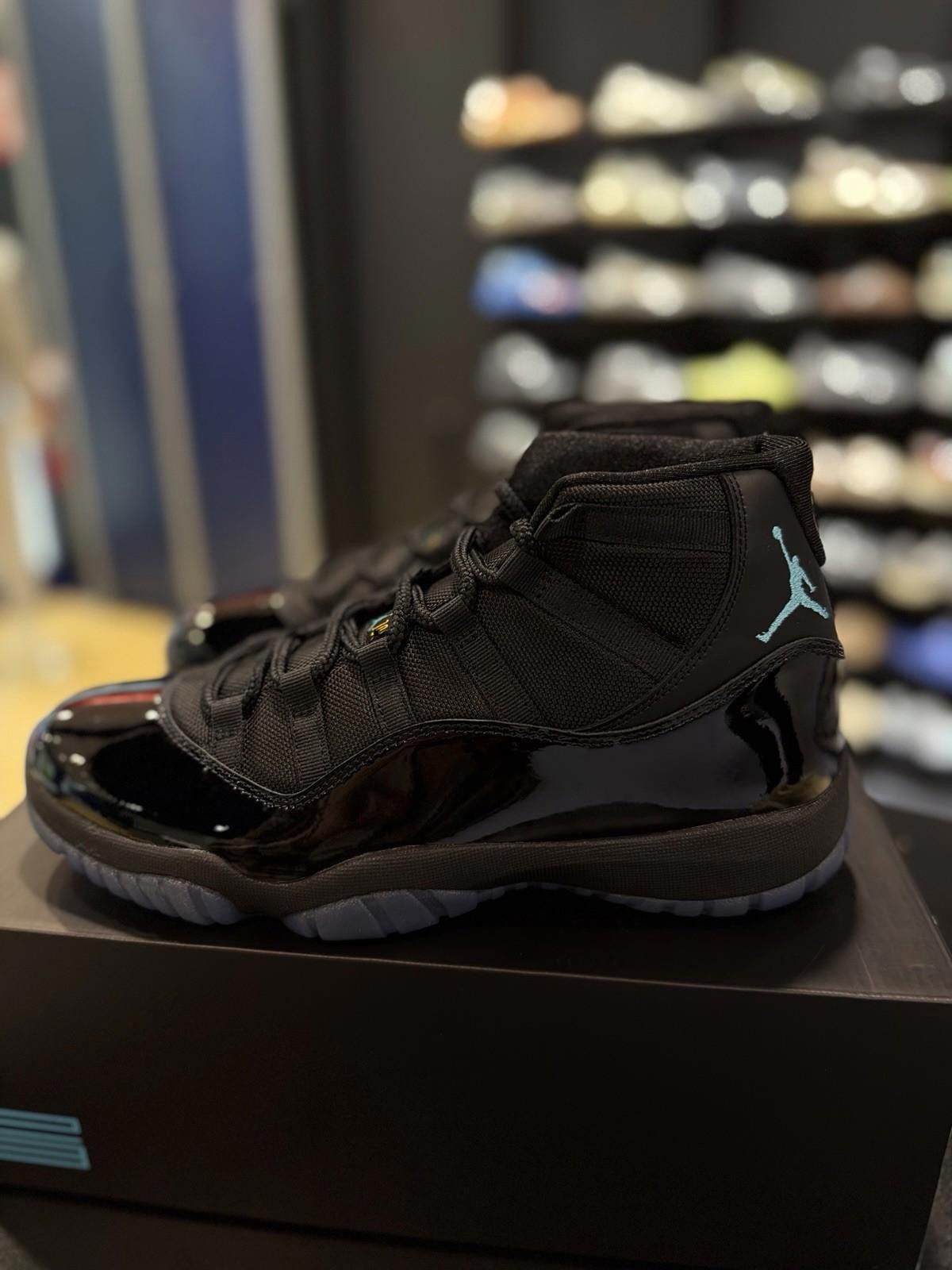 Jordan Brand Air Jordan Retro 11 Gamma Blue Sz 11.5 2025 CT8012-047 Size US 11 / EU 44 - 8 Thumbnail
