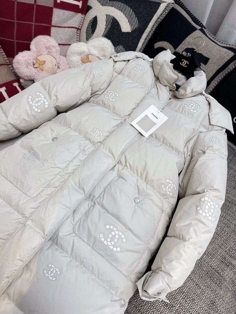 Chanel Chanel 21N Ski Series Hollow Logo Long Down coat Size XS / US 0-2 / IT 36-38 - 4 Thumbnail