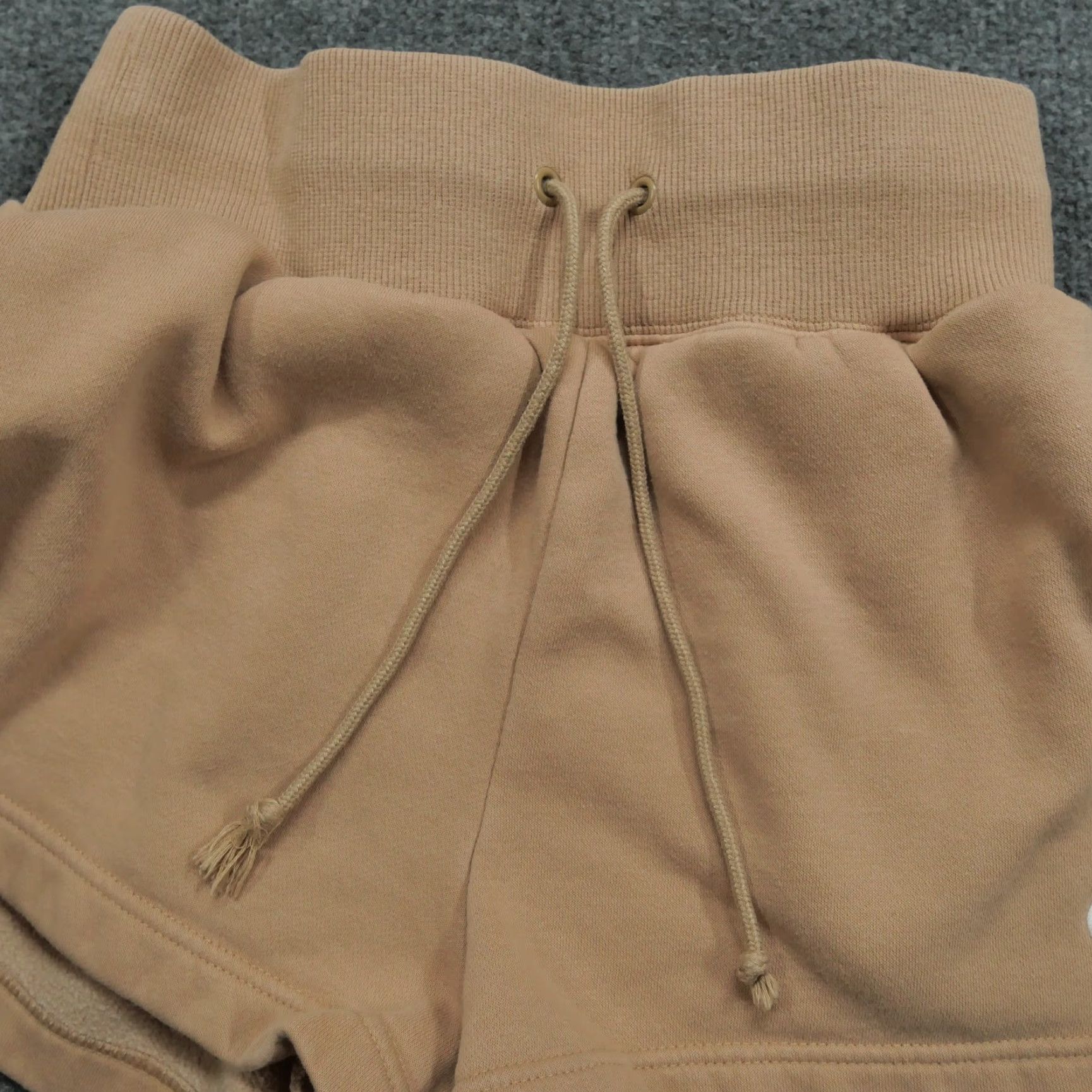 Nike Nike Shorts Womens XS Tan High Waist Sweat Lounge Gym Drawstring Swoosh Logo Size 26" / US 2 / IT 38 - 3 Thumbnail