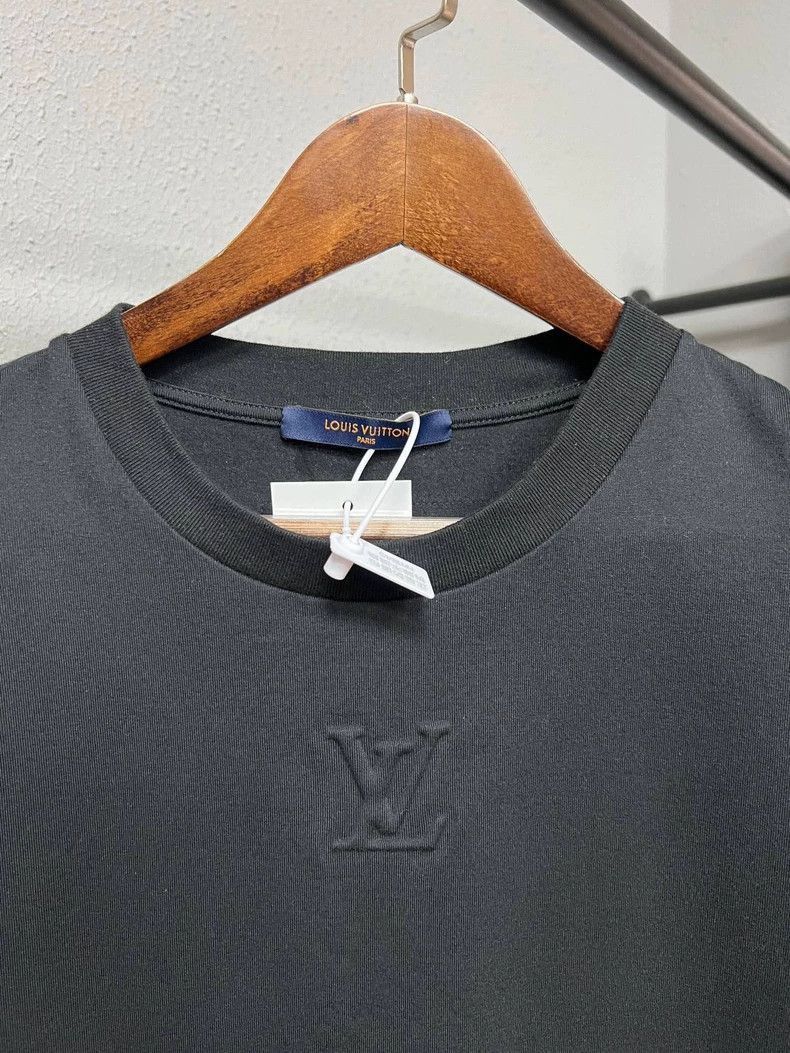 Louis Vuitton louis vuitton logo short sleeve tee-2507 Size US L / EU 52-54 / 3 - 3 Thumbnail
