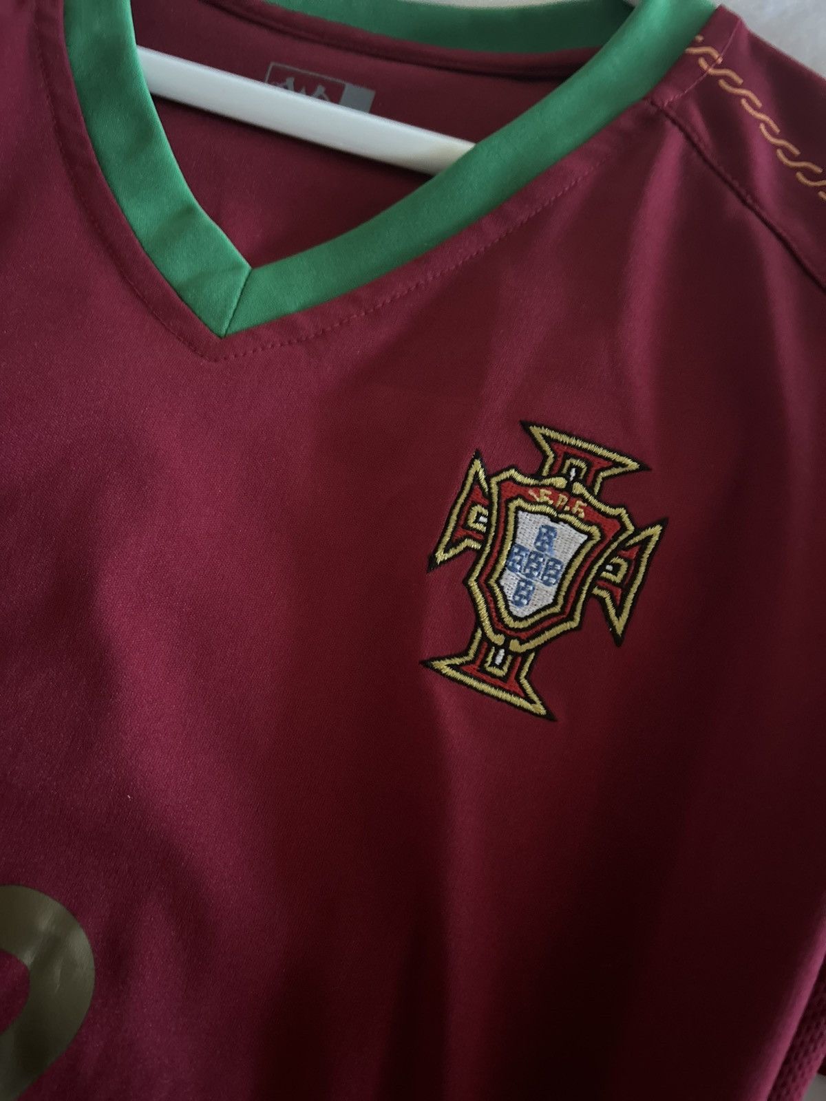Nike Portugal Cristiano Ronaldo Vintage Jersey Size US XL / EU 56 / 4 - 4 Thumbnail