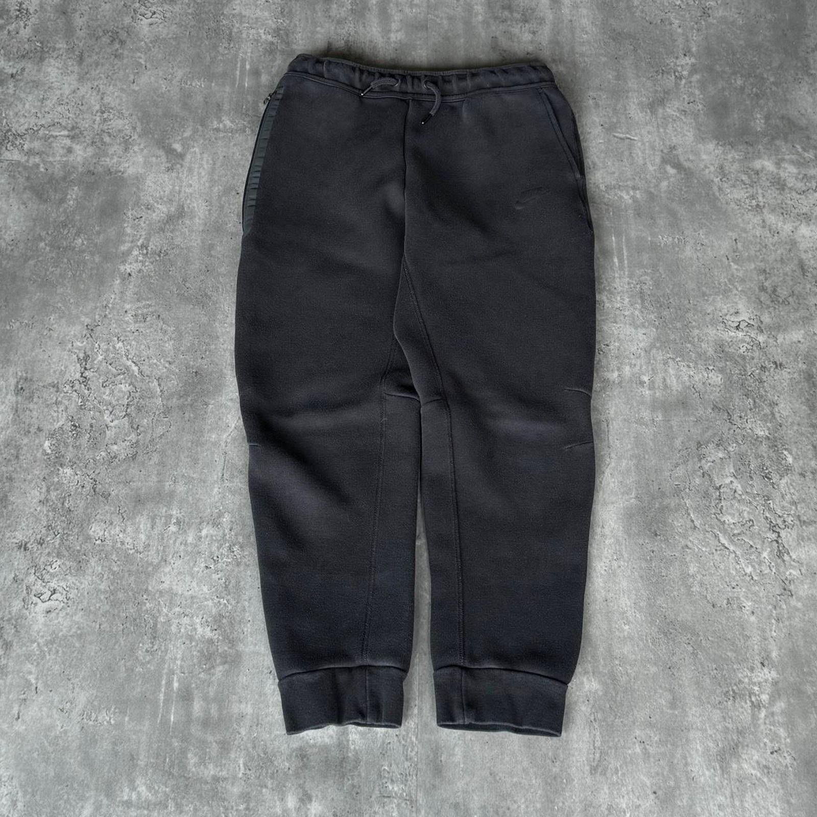Nike × Nike ACG × Vintage Vintage Y2K Nike Tech Fleece Black Essential Sweatpants Size US 30 / EU 46 - 1 Thumbnail