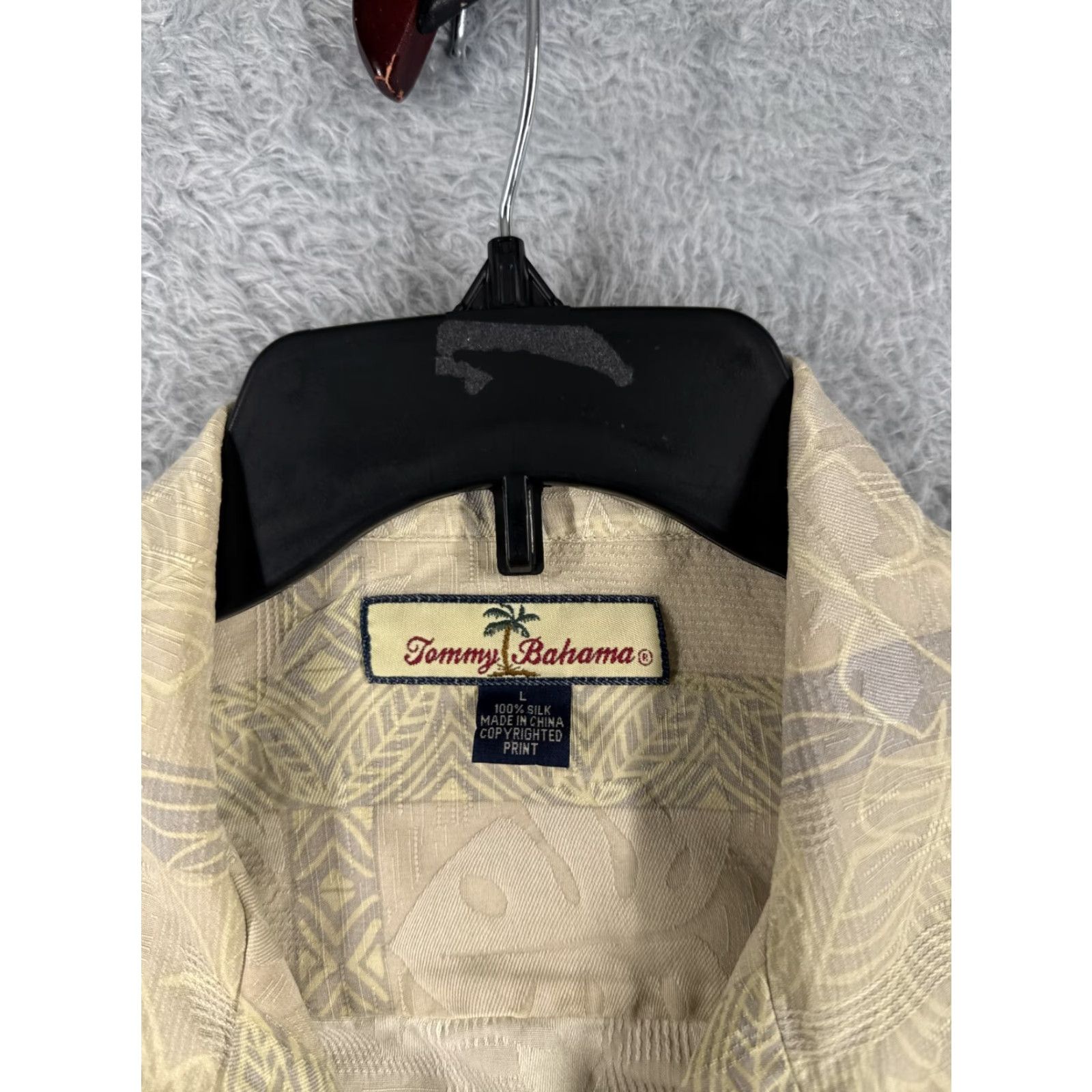 Tommy Bahama Tommy Bahama Shirt Men Large Beige Floral Hawaiian Silk Button-Up Pocket Aloha Resort Size US L / EU 52-54 / 3 - 6 Thumbnail