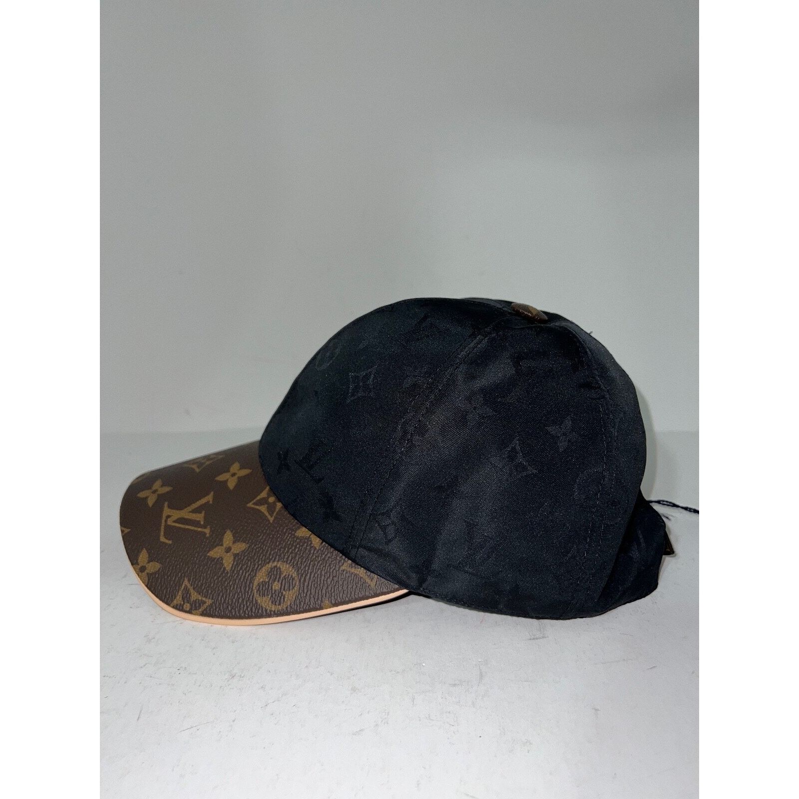 Louis Vuitton Louis Vuitton Black Brown Monogram Logo Sun Baseball Hat M Size ONE SIZE - 4 Thumbnail