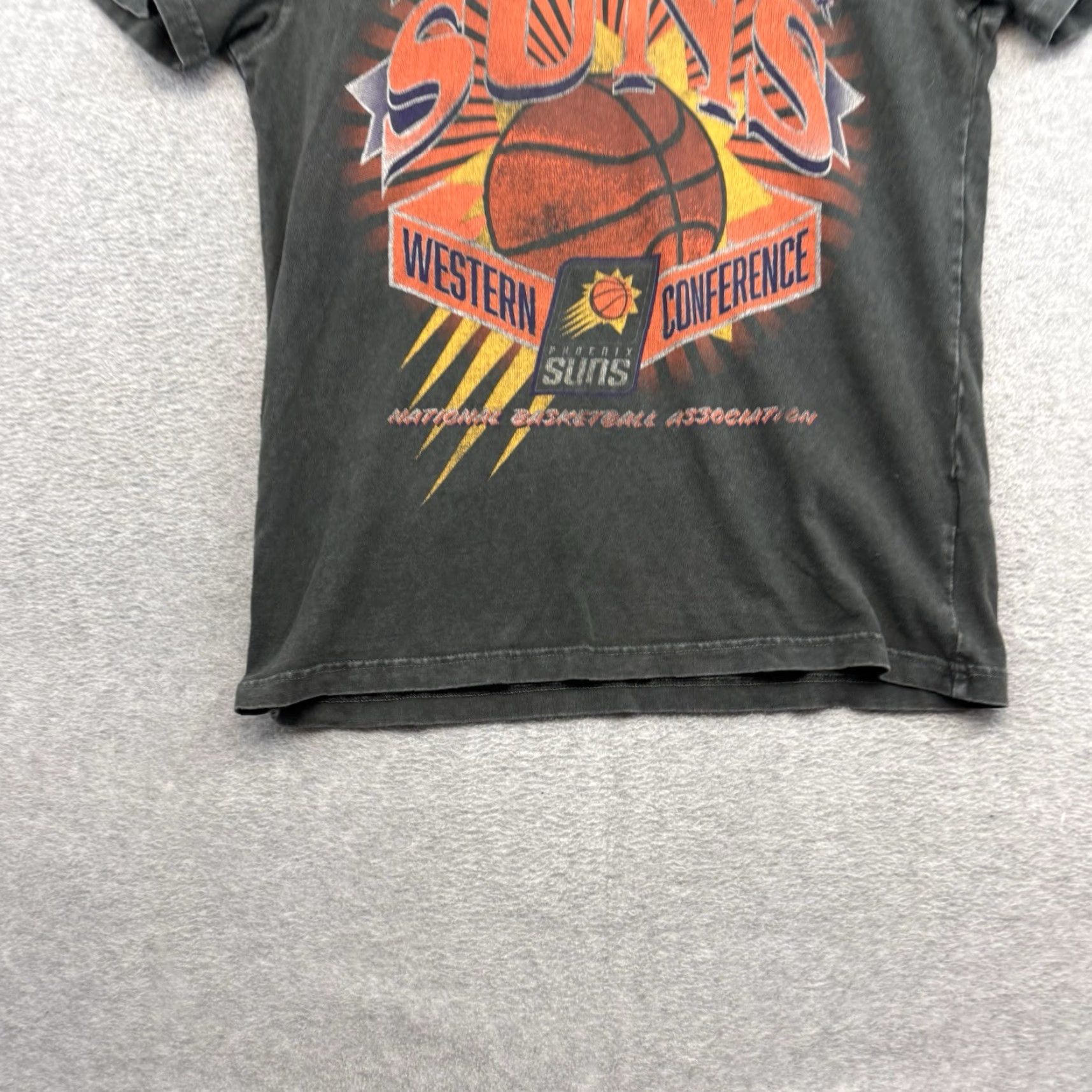Abercrombie & Fitch Abercrombie & Fitch Men's Phoenix Suns NBA Graphic Tee M Black Crew Neck Short Sleeve Shirt Size US M / EU 48-50 / 2 - 2 Thumbnail