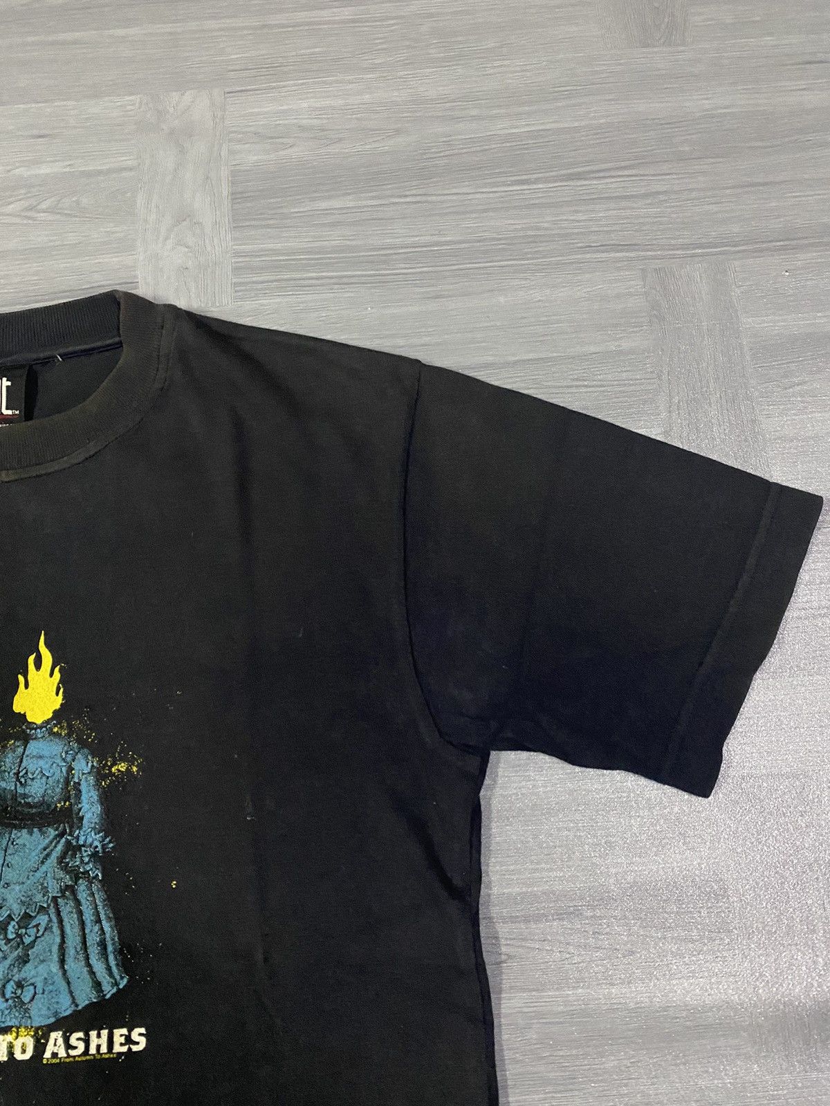 Band Tees Vtg 00s From Autumn To Ashes Band Rock T Shirt Size US S / EU 44-46 / 1 - 9 Thumbnail