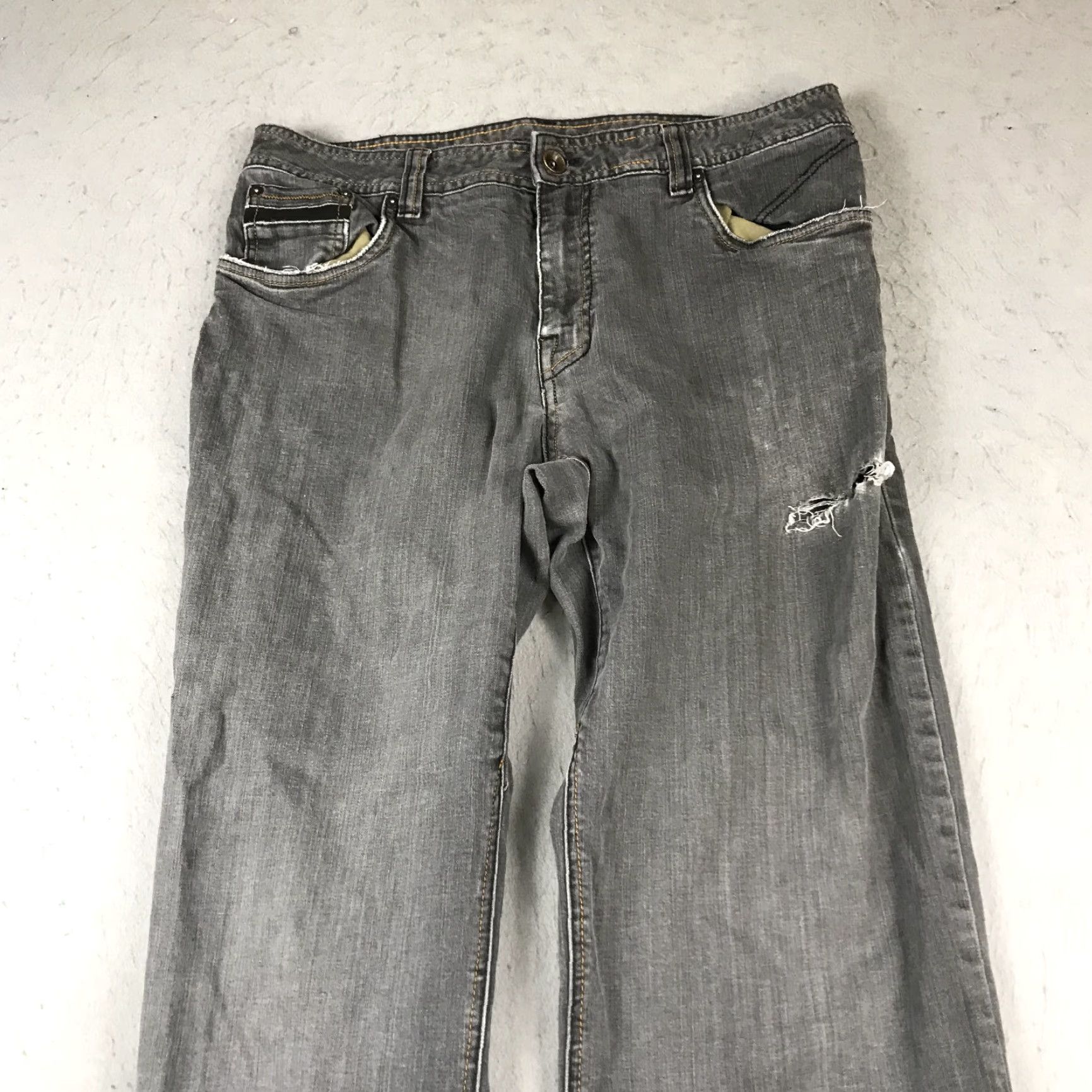 Prana prAna Jeans Mens 35x32 Gray Axiom Denim Casual Straight Leg Outdoor Cotton Denim Regular Men Size US 35 - 2 Thumbnail
