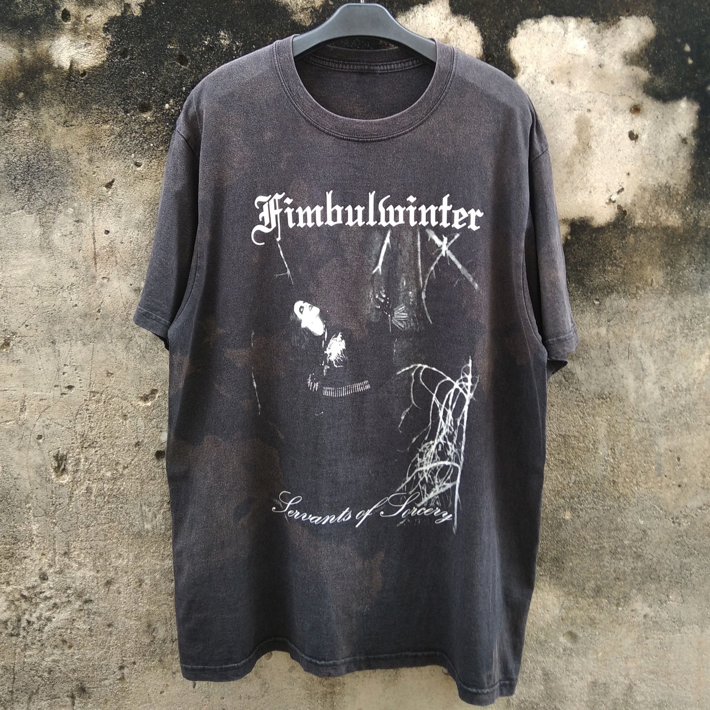 Band Tees Vintage 00's FIMBULWINTER "Servants of Sorcery" T-Shirt Size US XL / EU 56 / 4 - 1 Thumbnail