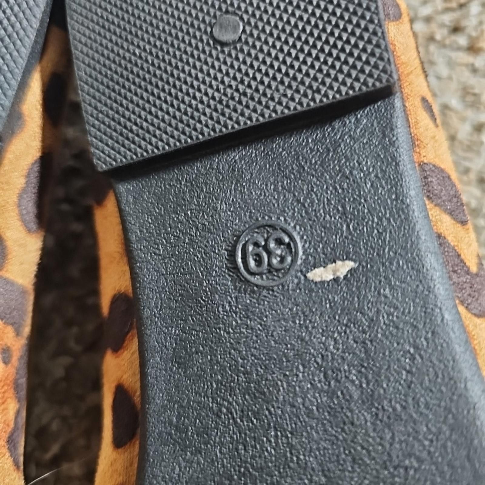 The Unbranded Brand No Brand Leopard Cheetah Print Flats Sz US 8 EUR 39 Size US 8 / IT 38 - 7 Thumbnail