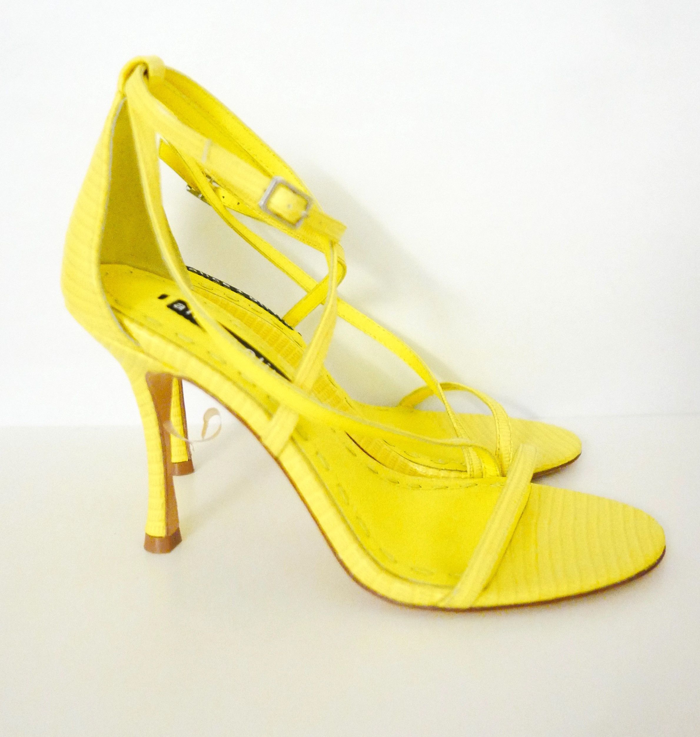 Alice + Olivia Alice & Olivia Deidra Citron Yellow Sandals Size US 6 / IT 36 - 1 Thumbnail