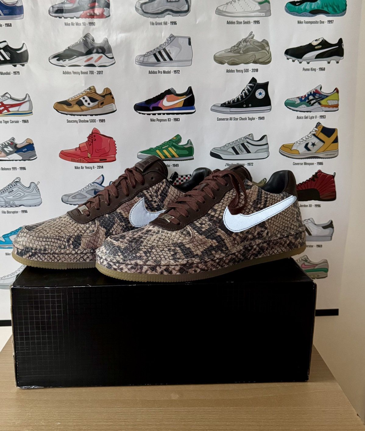 Nike Nike Air Force 1 Size US 9 / EU 42 - 1 Thumbnail