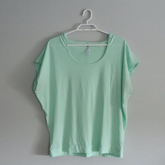 Fabletics Fabletics Women's Mint Green Hoodie Sweater Size L / US 10 / IT 46 - 1 Thumbnail