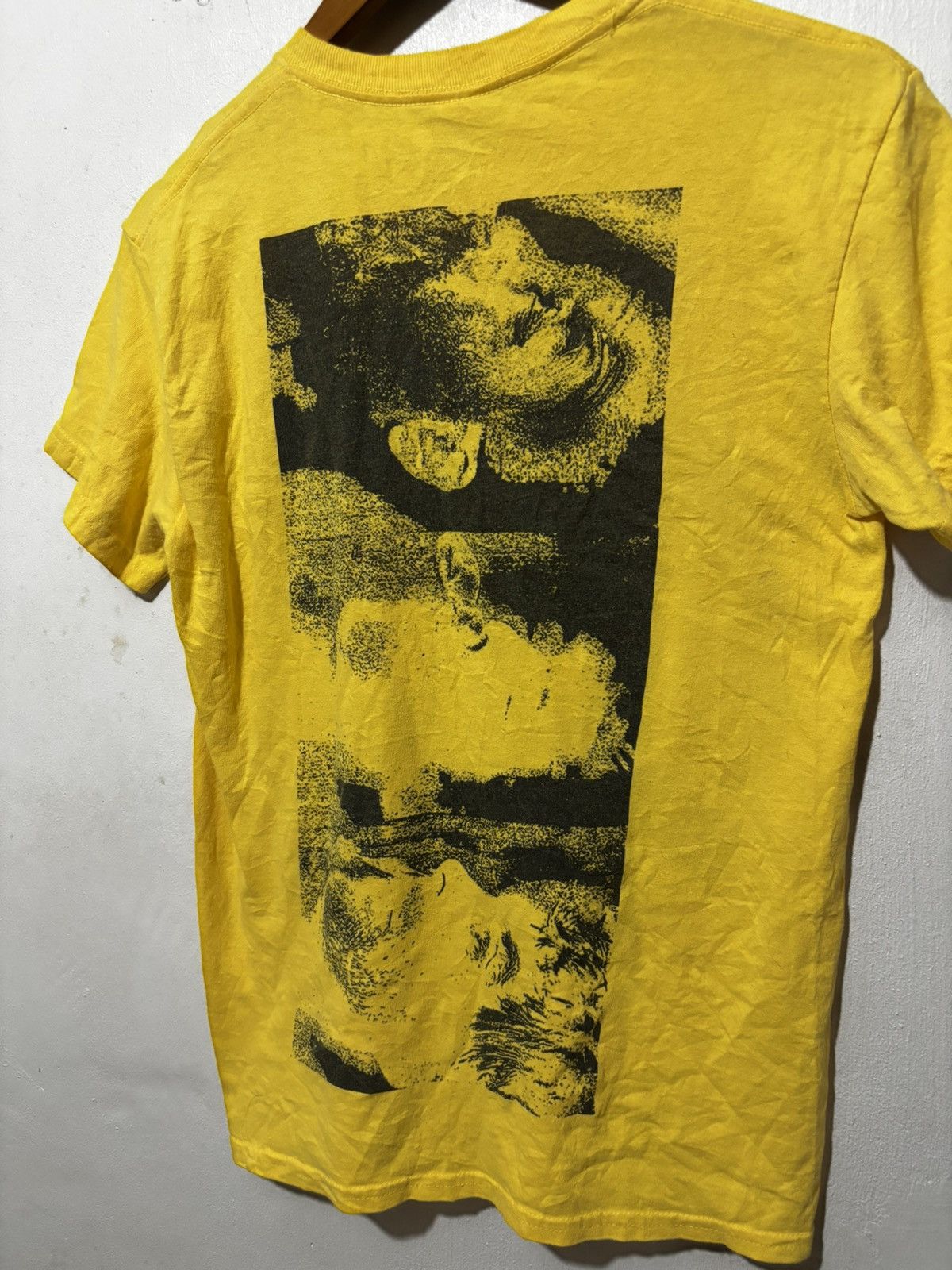 Gildan Death Grips Peace Daisy Album tee Size US S / EU 44-46 / 1 - 5 Thumbnail