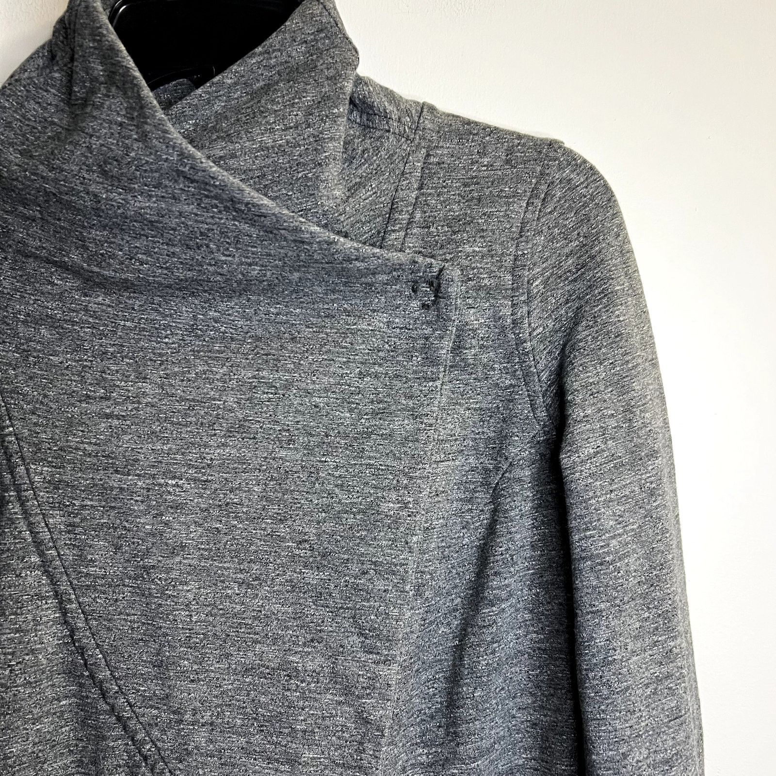 Lululemon Lululemon That’s A Wrap Jacket Top Grey Size 6 Size M / US 6-8 / IT 42-44 - 2 Thumbnail