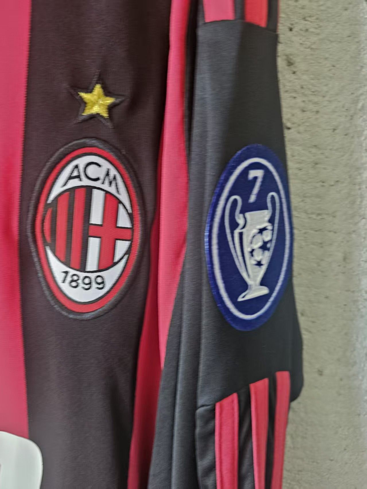 Other 2009 AC Milan 23 David Beckham Jersey Home S Size US S / EU 44-46 / 1 - 3 Thumbnail