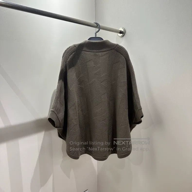 Hermes Hermes Cashmere Elephant Grey Cape Size XXS / US 00 / IT 34 - 2 Thumbnail