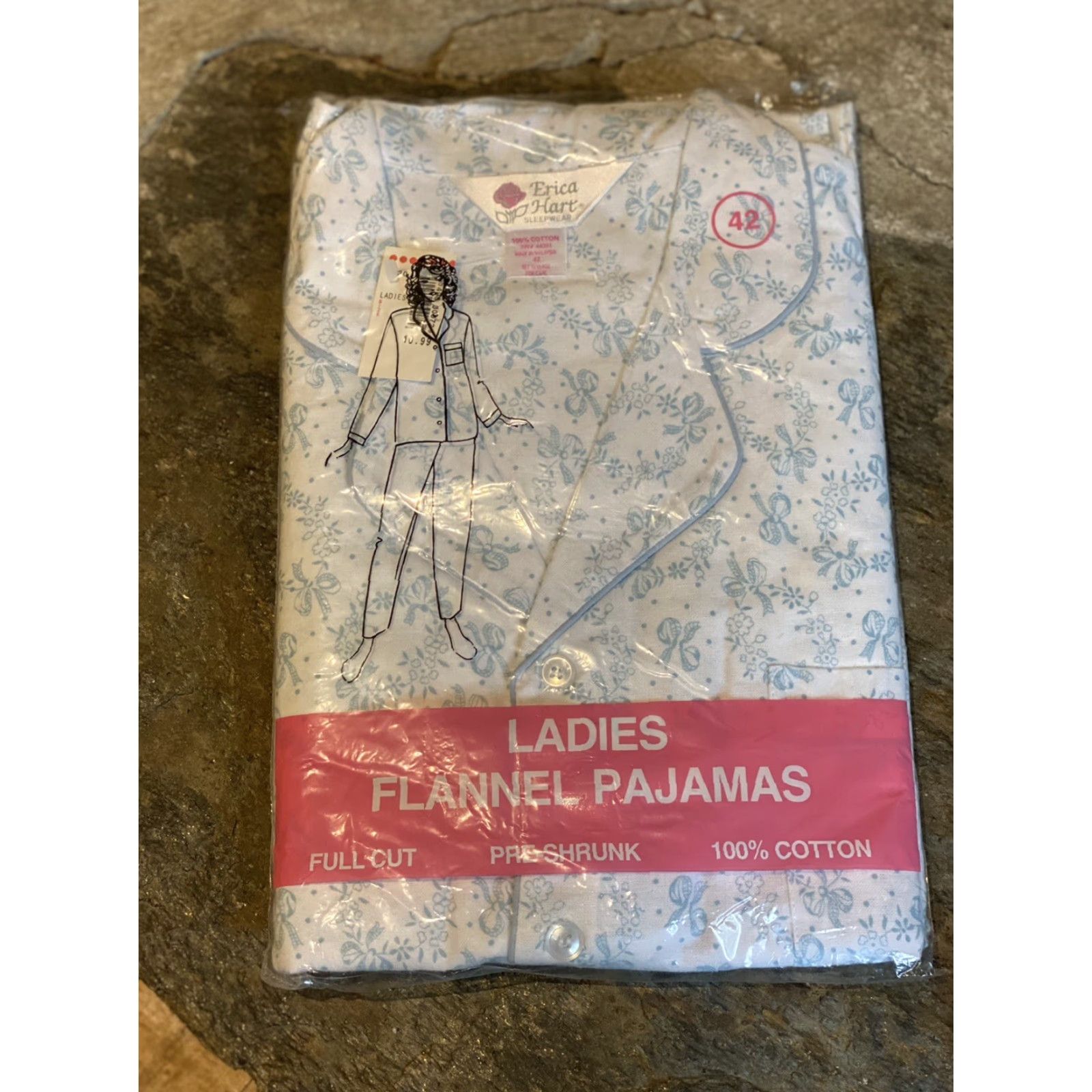 Vintage VINTAGE Erica Hart Cotton Pajamas Set Women's Flannel White Blue 42 Regular Size Floral Long Sleeve Button Collared Sizes: 42 Women Size ONE SIZE - 2 Thumbnail