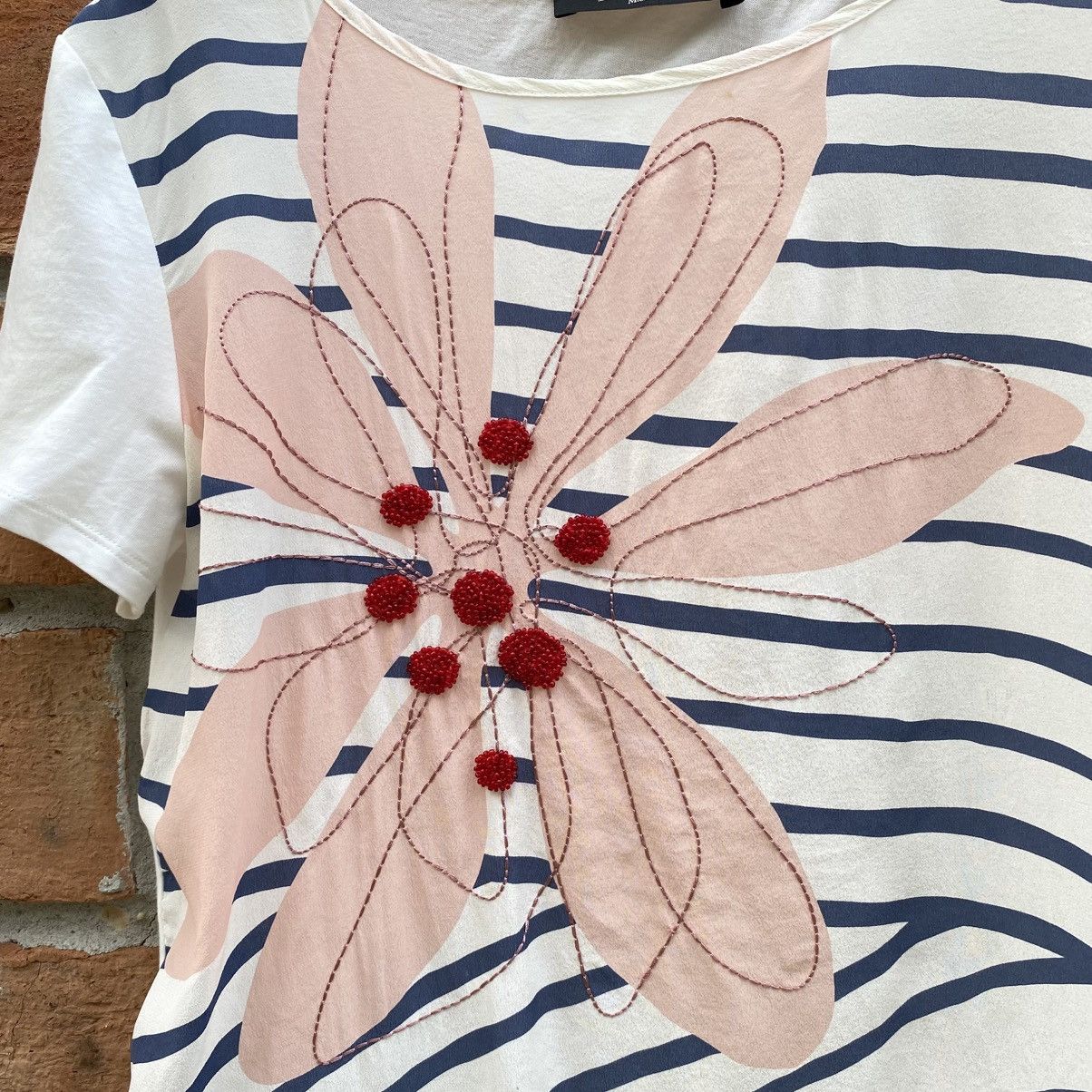 Max Mara Max Mara Striped Tee with Floral Appliqué Size M / US 6-8 / IT 42-44 - 13 Thumbnail