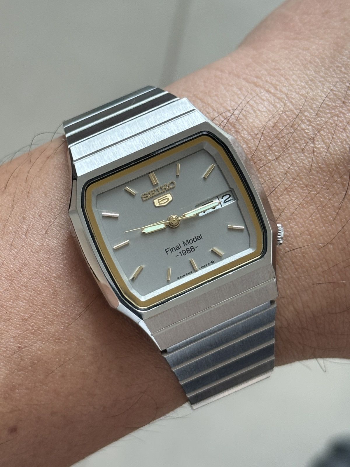 Seiko SEIKO 5 COUPLE SPECIAL EDITION FINAL MODEL RARE VINTAGE JDM Size 36 - 2 Thumbnail