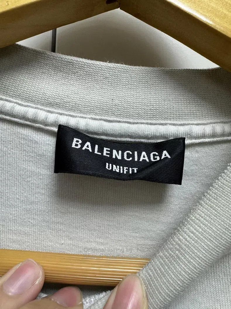Balenciaga Balenciaga Rock Band Destroyed T-Shirt Gray Size US S / EU 44-46 / 1 - 3 Thumbnail