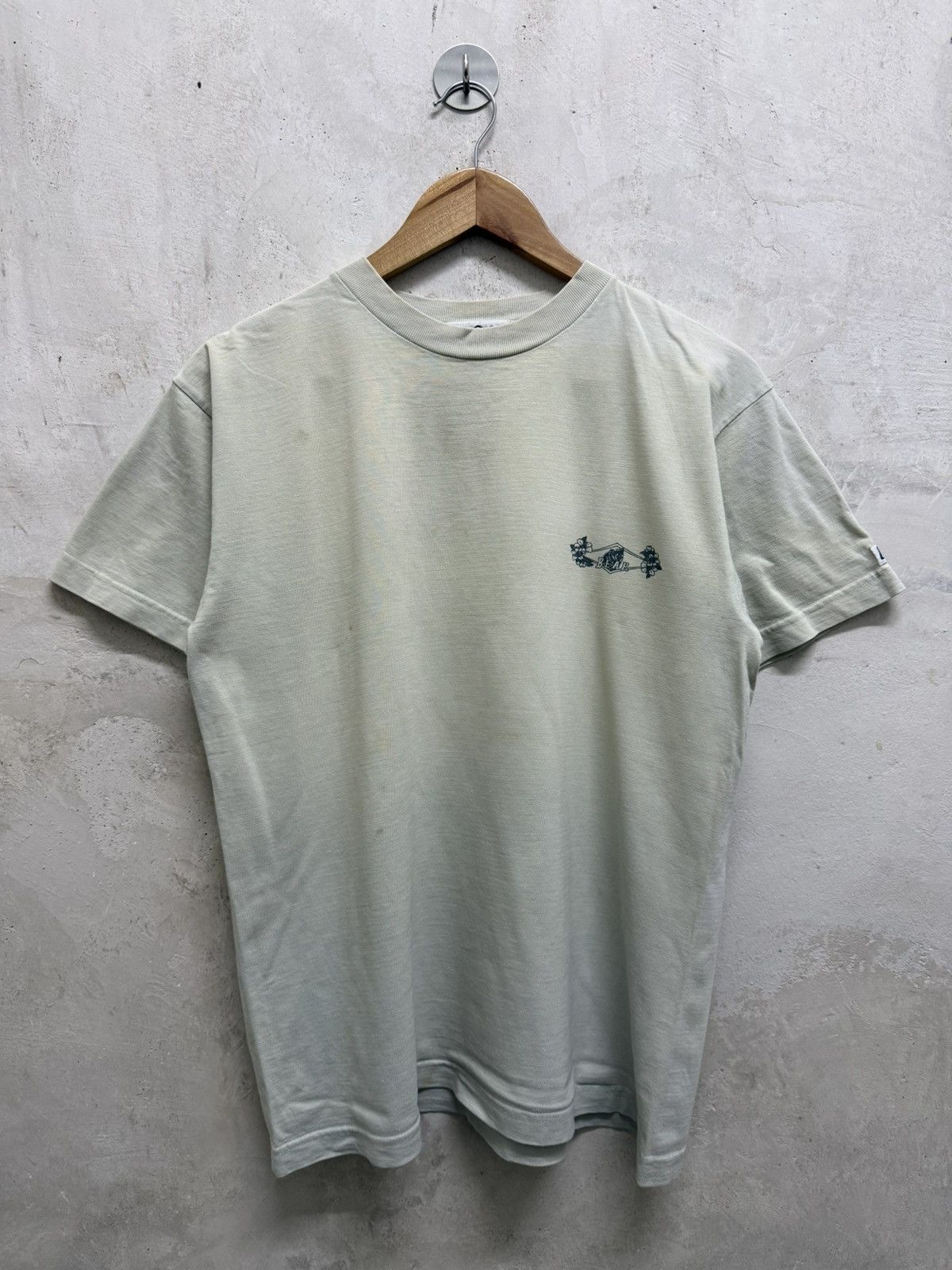 Vintage 2000s Faded Bear Surf Legend Hawaiian Tees Size US M / EU 48-50 / 2 - 3 Thumbnail