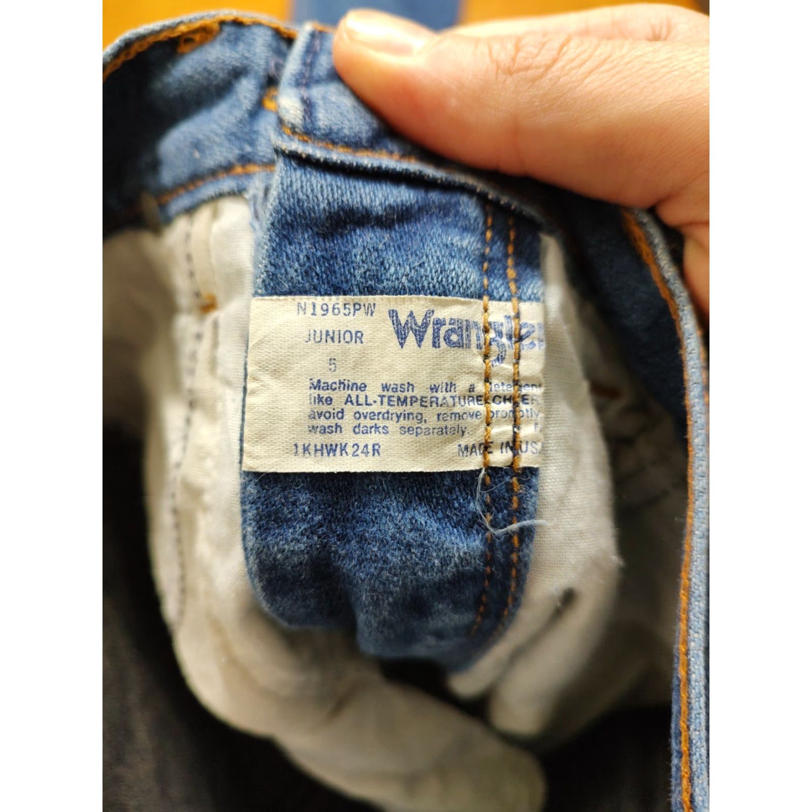 Wrangler VINTAGE Wrangler Denim Jeans Women Fits W22 X L32 Made In USA Blue Wrangler Jeans Slim 5-Pocket Denim Medium Wash 100% Cotton Womens Cowboy 80s USA Size 40" / US 18 - 5 Thumbnail