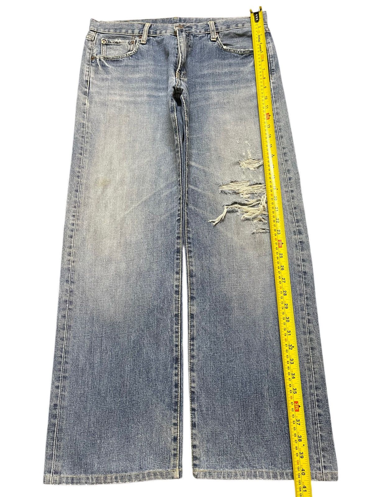 Uniqlo Vintage Japanese Uniqlo Blue Faded Wash Distressed Baggy Size US 34 / EU 50 - 13 Thumbnail