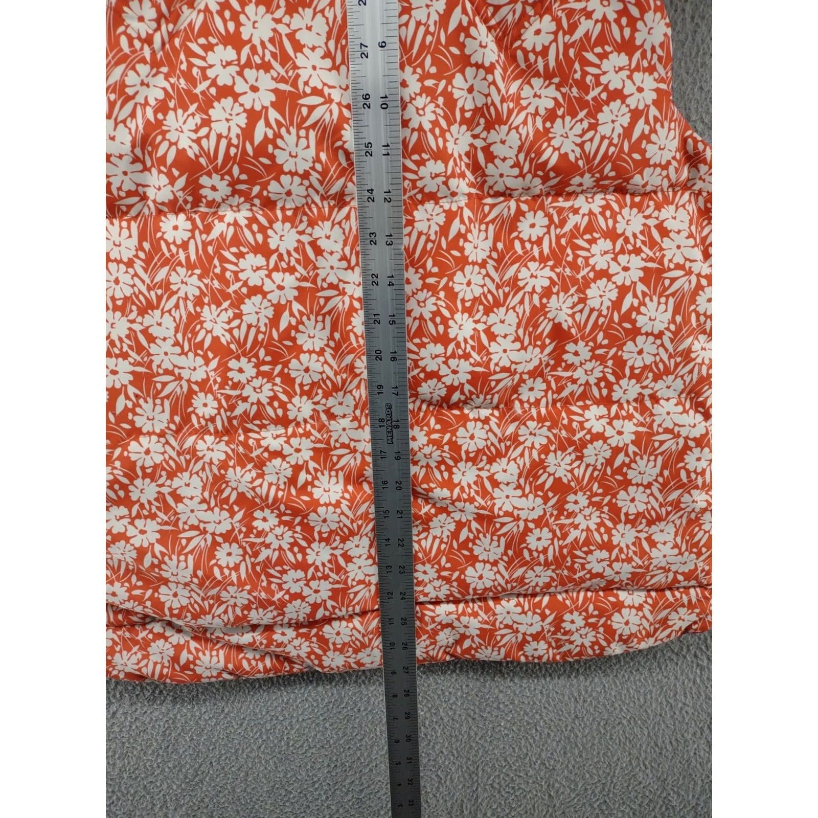 American Eagle Outfitters American Eagle Reversible Puffer Quilt Puff Floral Snap Vest Orange Full Zip Shirt Womens M Multicolor 90s? Size M / US 6-8 / IT 42-44 - 7 Thumbnail