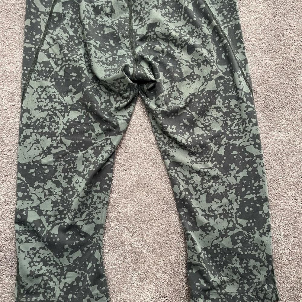 The North Face The North Face Leggings Capris Yoga Pants Camouflage Women's Size 36" / US 14 / IT 50 - 8 Thumbnail