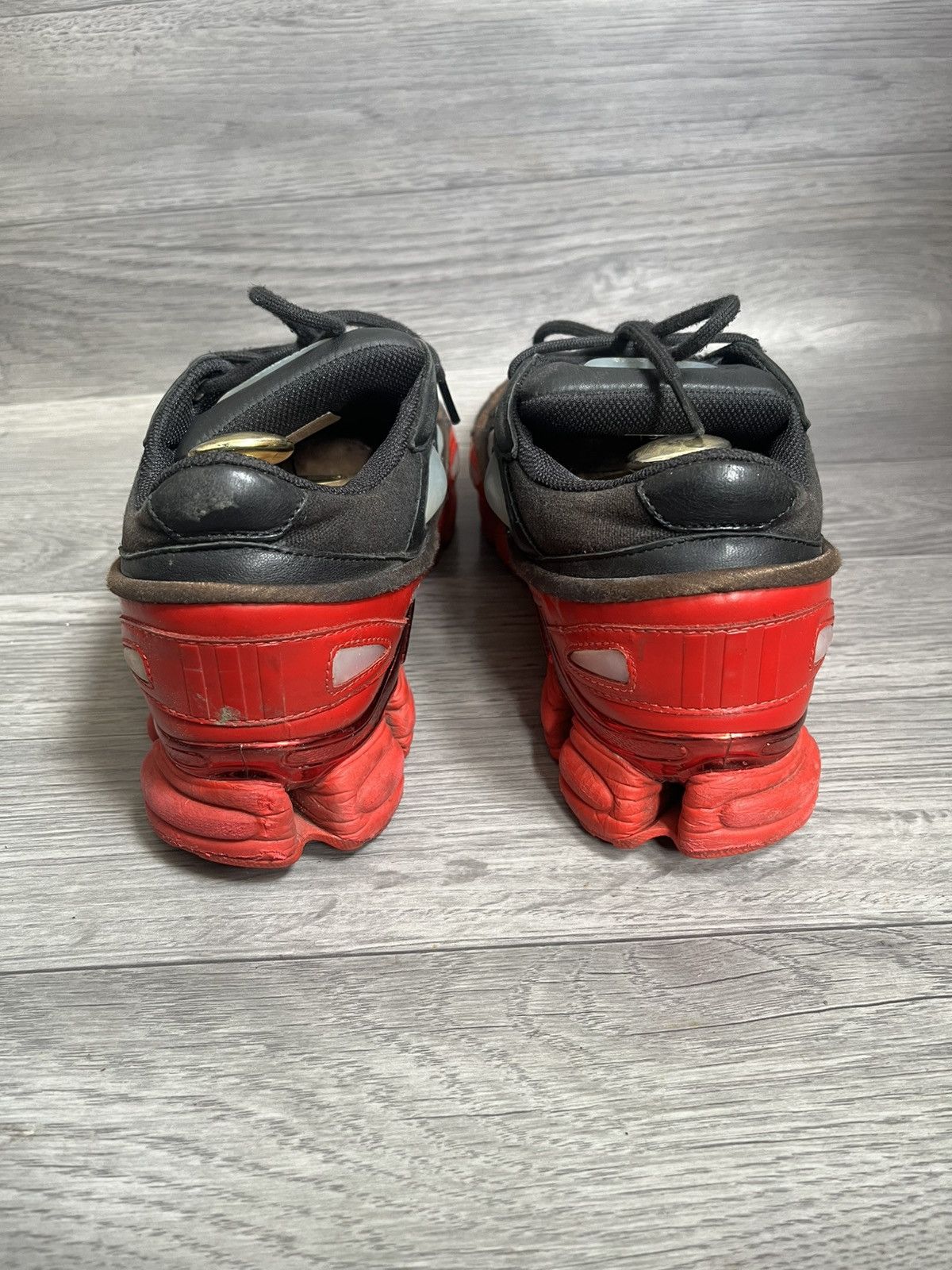 Raf Simons Adidas raf simons ozweegos sneakers Size US 10 / EU 43 - 6 Thumbnail