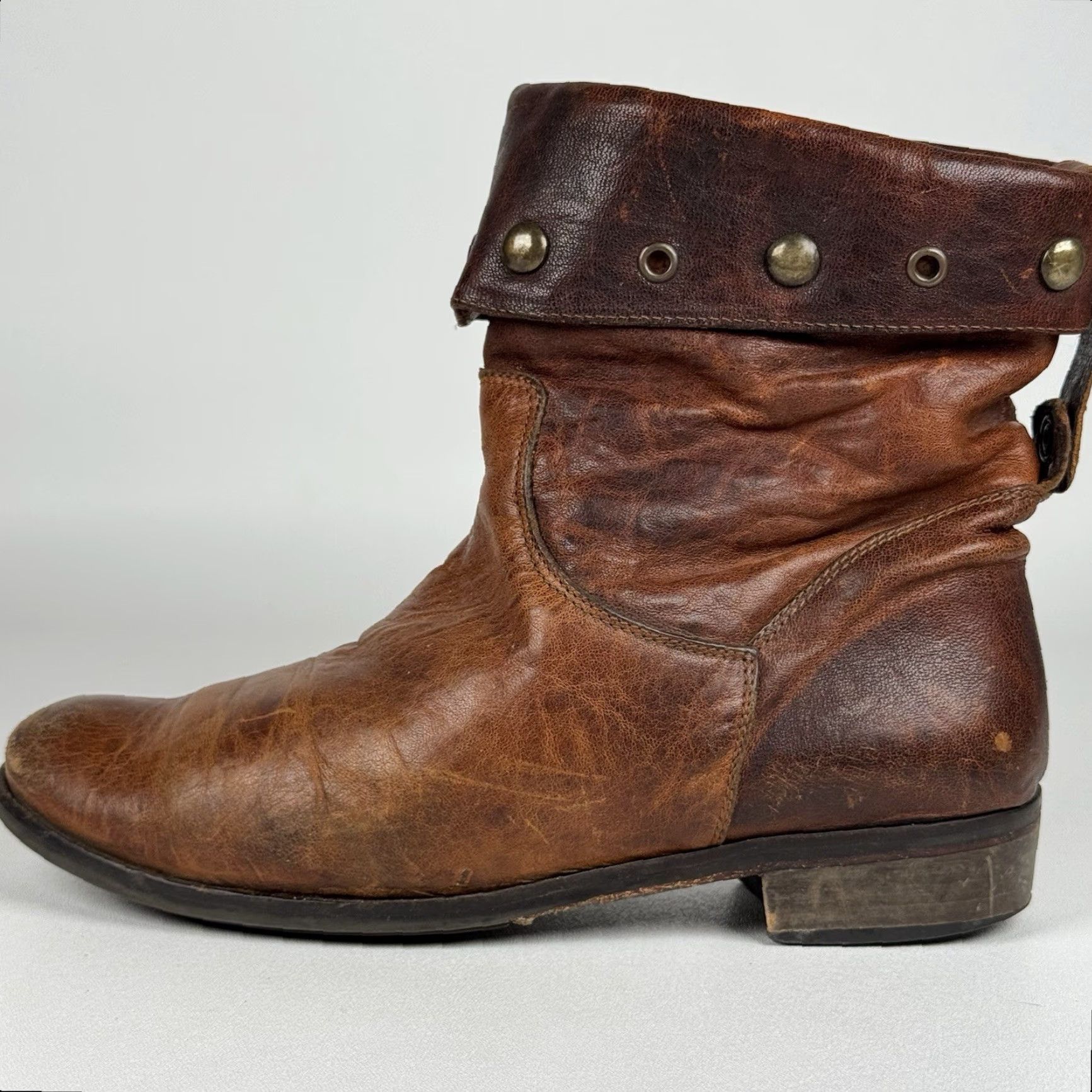 Vintage Womens Boot Cowgirl 6.5 Italian Leather Brown Distressed Studded Block Heel Pull On Coastal Boho Western Biker Shoes Mostly Women งาน Size US 7 / IT 37 - 6 Thumbnail