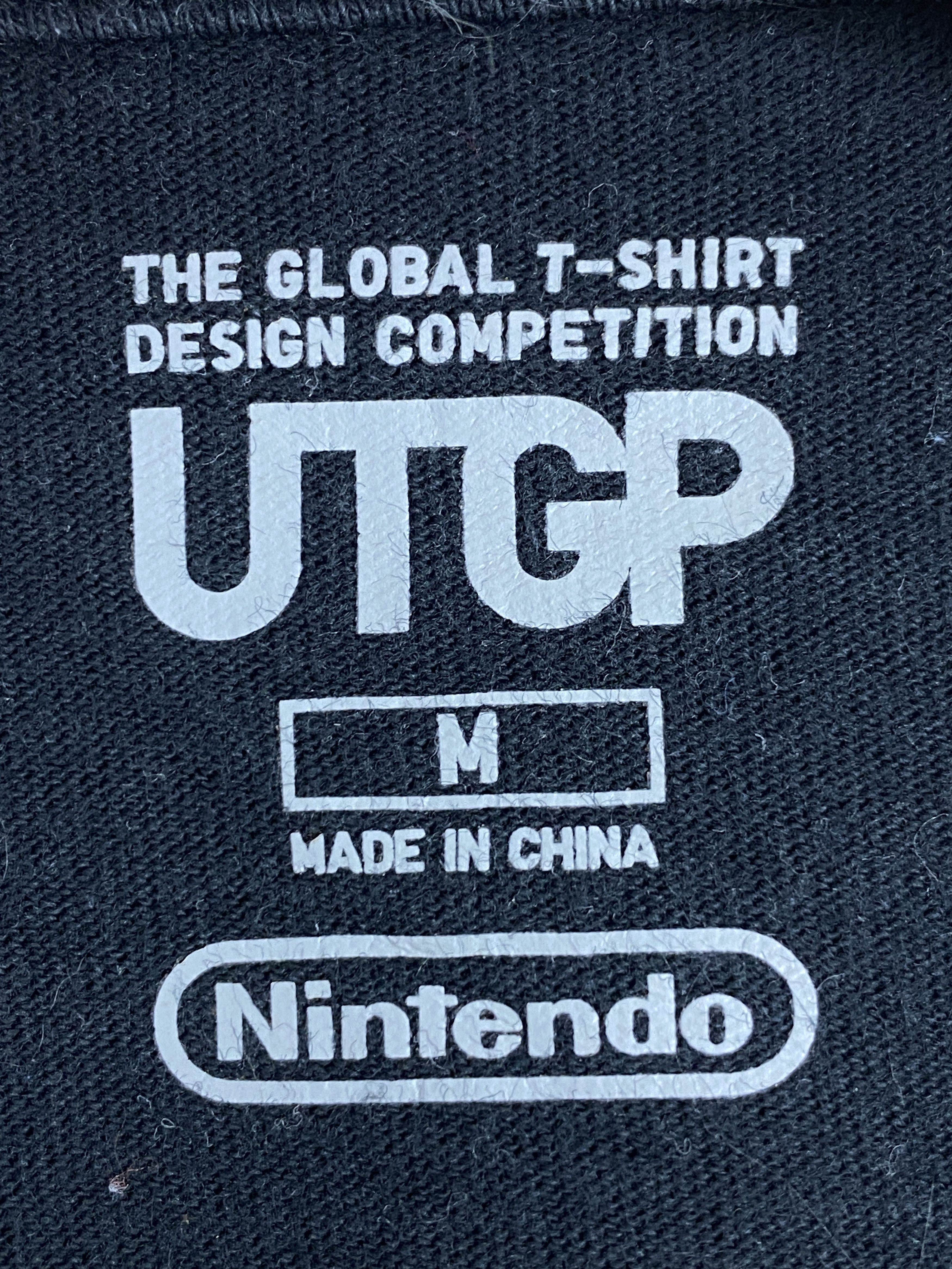 Uniqlo Vintage Uniqlo UTGP Nintendo Pokemon Pikachu Tee TA0509 Size US M / EU 48-50 / 2 - 5 Thumbnail