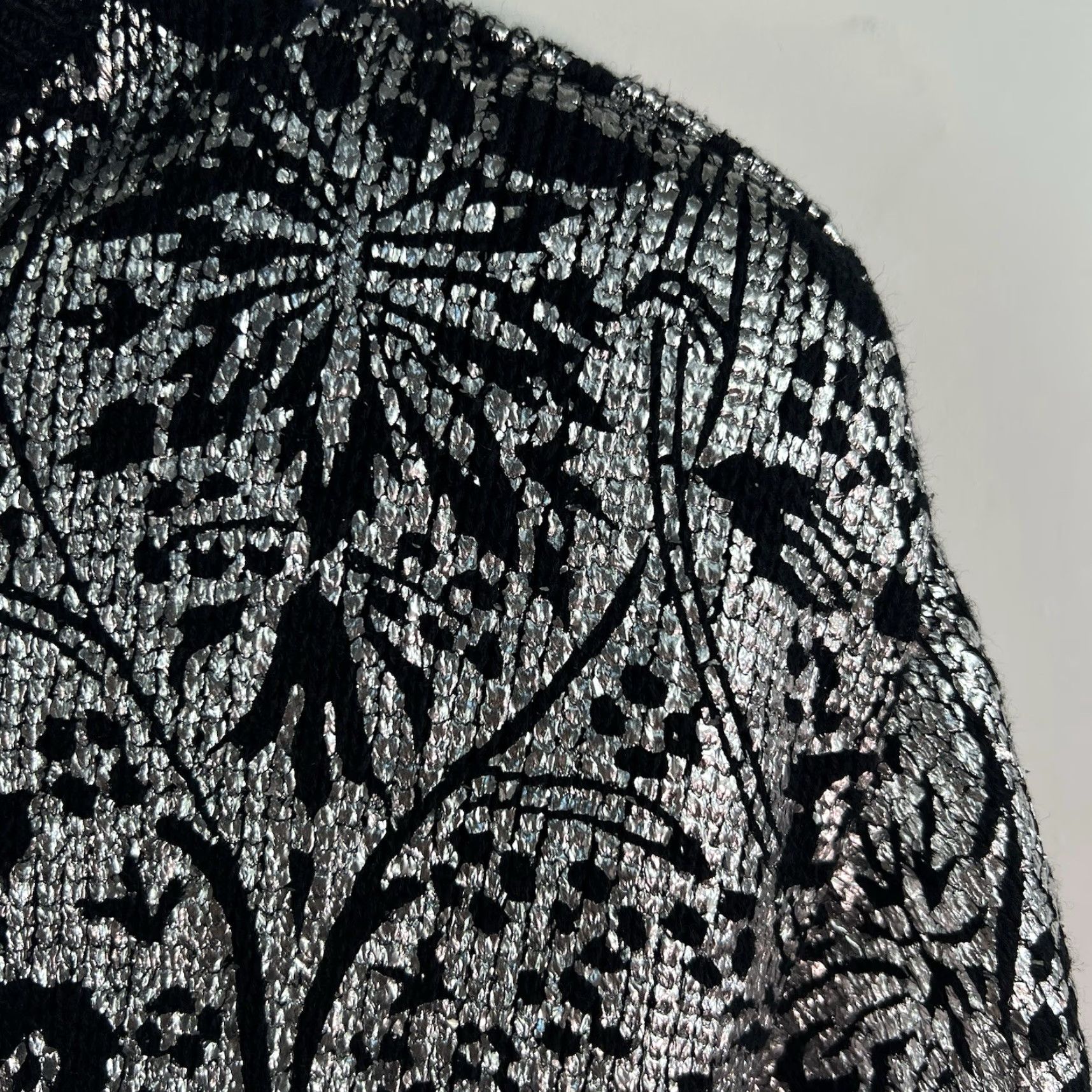 Vintage VINTAGE Bonnie And Bill NY Metallic Floral Holiday Sweater Women’s L Black Size L / US 10 / IT 46 - 2 Thumbnail