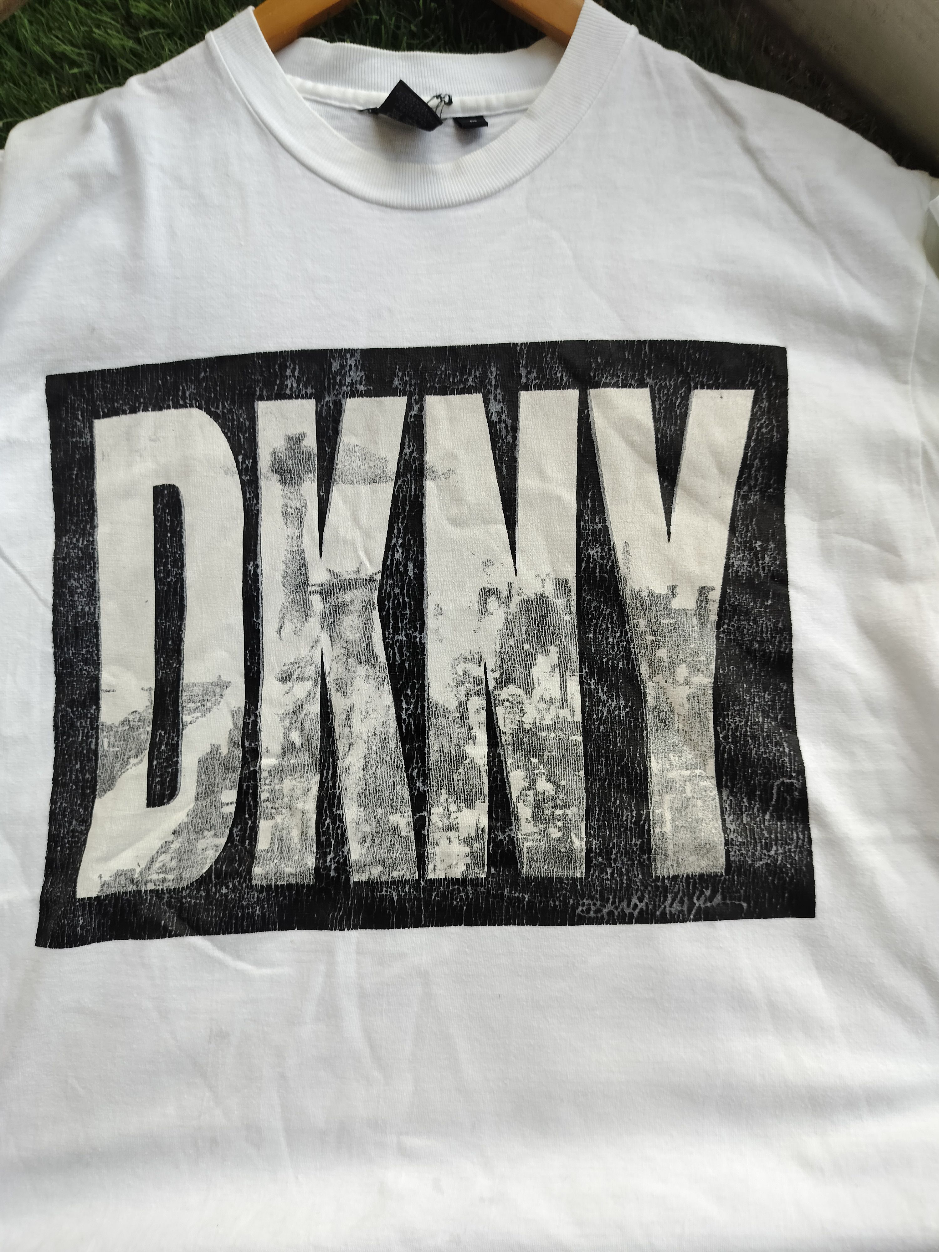 DKNY Vintage DKNY New York Metropolitan City t-shirt Size US M / EU 48-50 / 2 - 7 Thumbnail