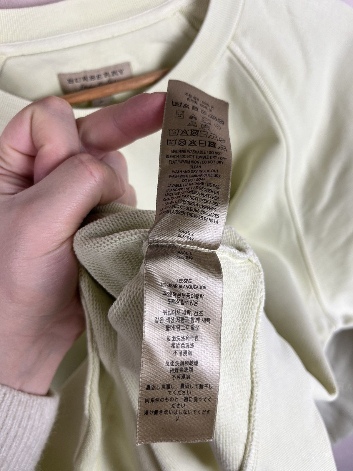 Burberry Vintage Burberry London England Sweatshirt Front Pocket M Size US M / EU 48-50 / 2 - 17 Thumbnail