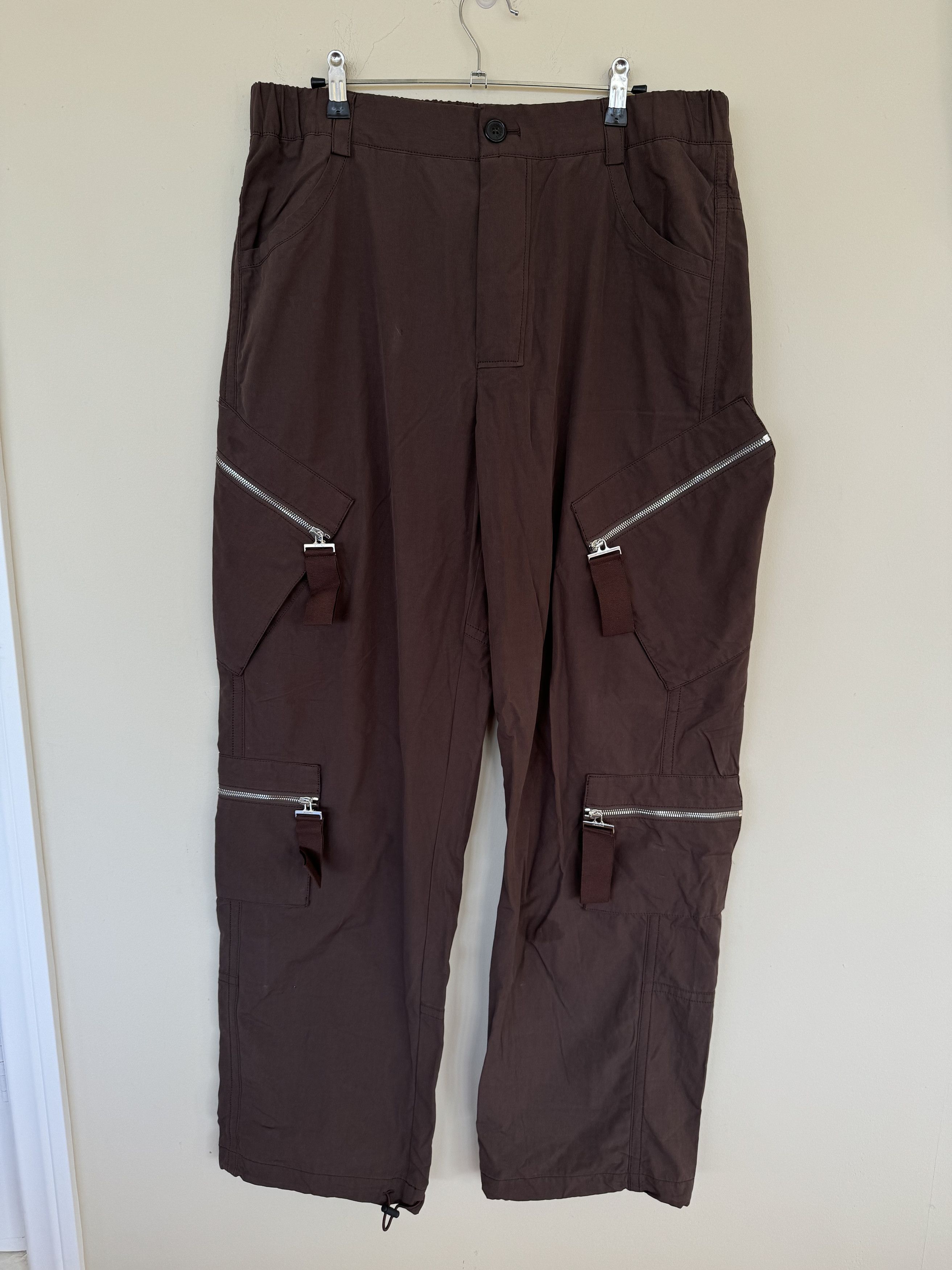Jacquemus Jacquemus Zipper Cargo Pants Size US 34 / EU 50 - 1 Thumbnail