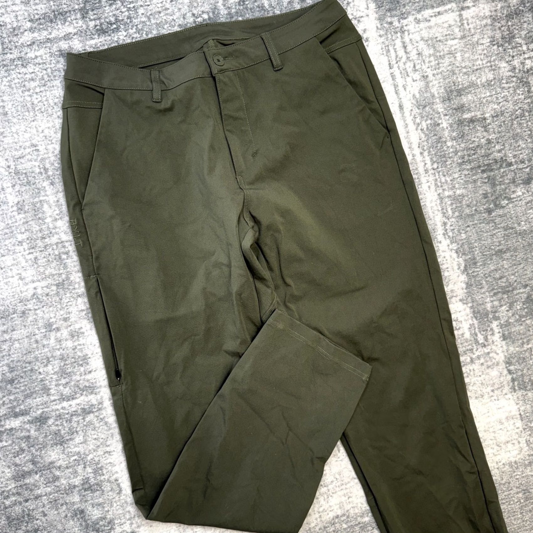 Vintage BYLT Everyday Pants 2.0 Mens 34 Green Chino Tapered 30in Inseam Stretch Flat Front 5-Pocket Casual Business Travel Pants Size US 34 / EU 50 - 2 Thumbnail