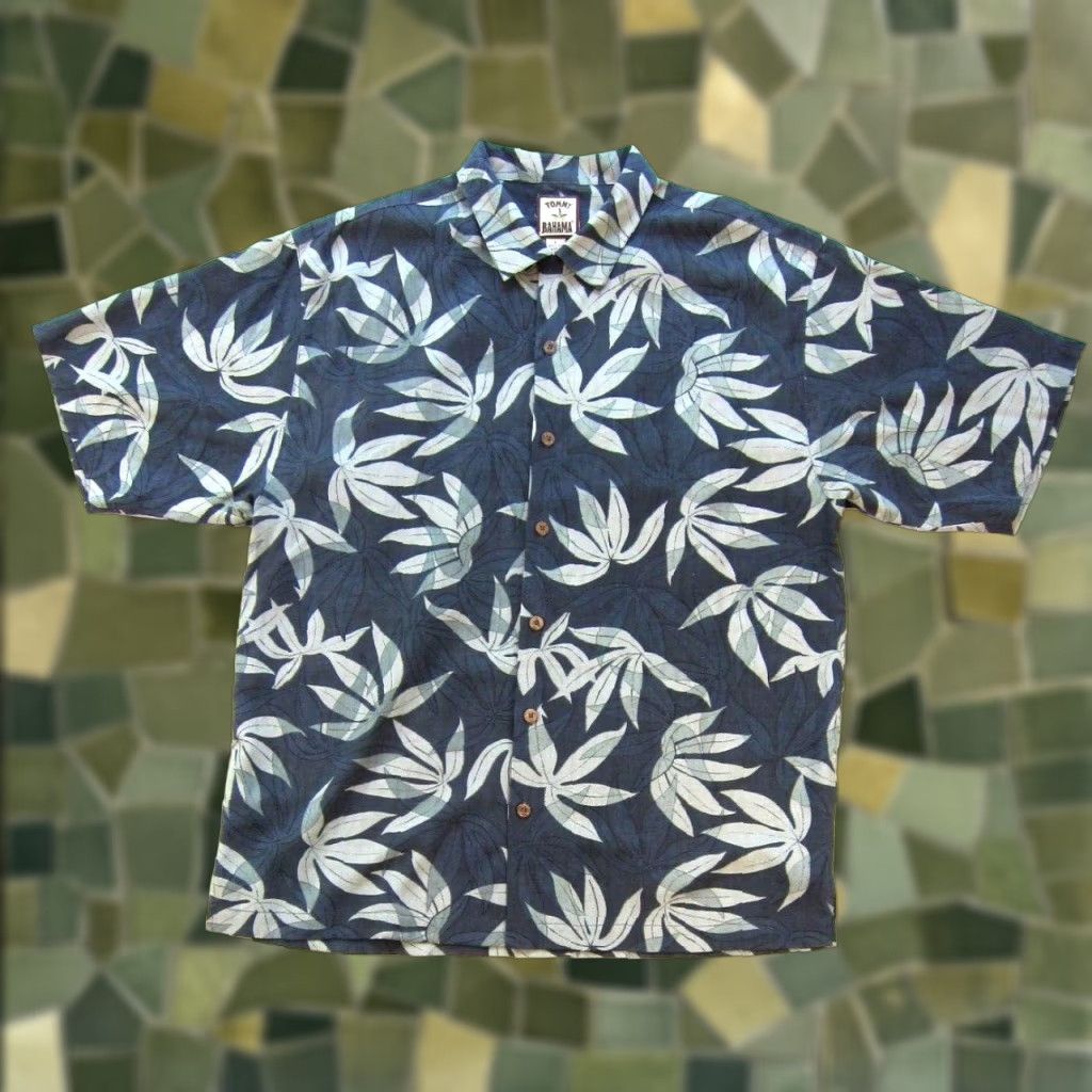 Tommy Bahama Tommy Bahama Shirt Mens Hawaiian Short Sleeve 100% Silk Gray Green Floral Large Size US L / EU 52-54 / 3 - 1 Thumbnail