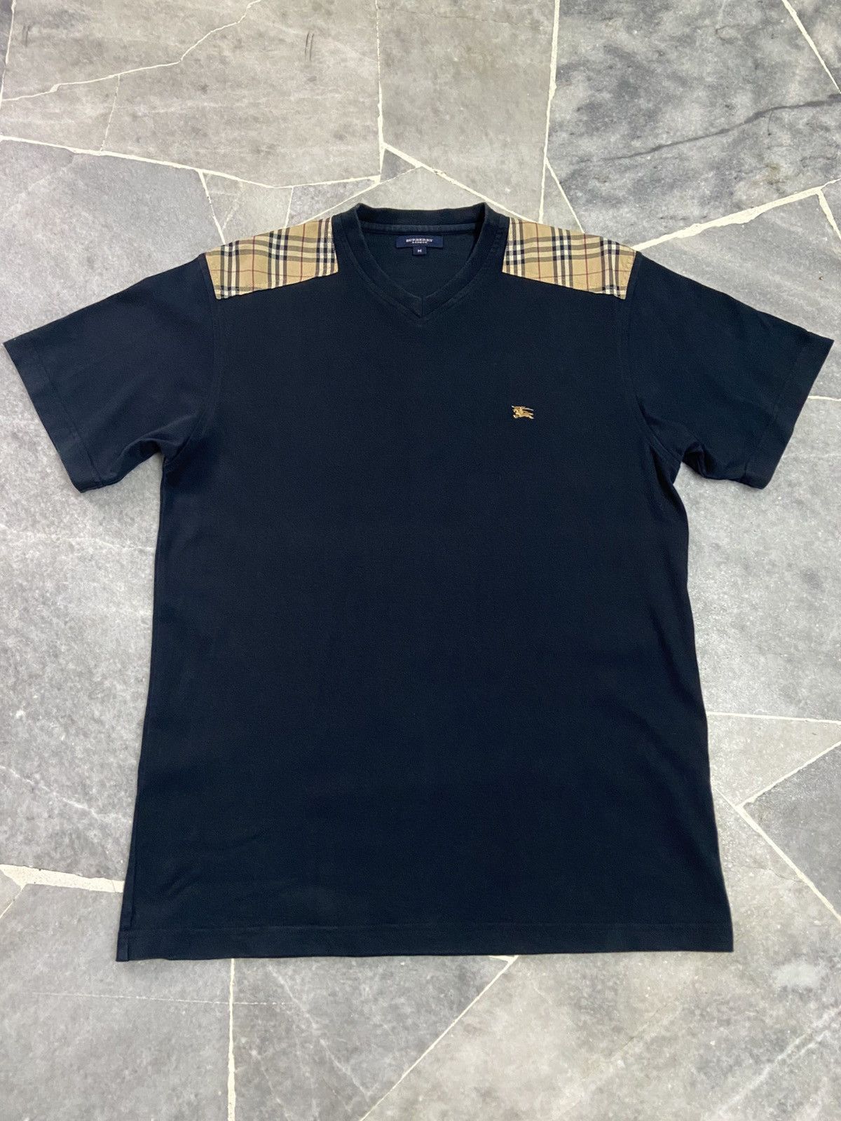 Burberry Burberry London Shoulder Patch T-Shirt Size US M / EU 48-50 / 2 - 4 Thumbnail