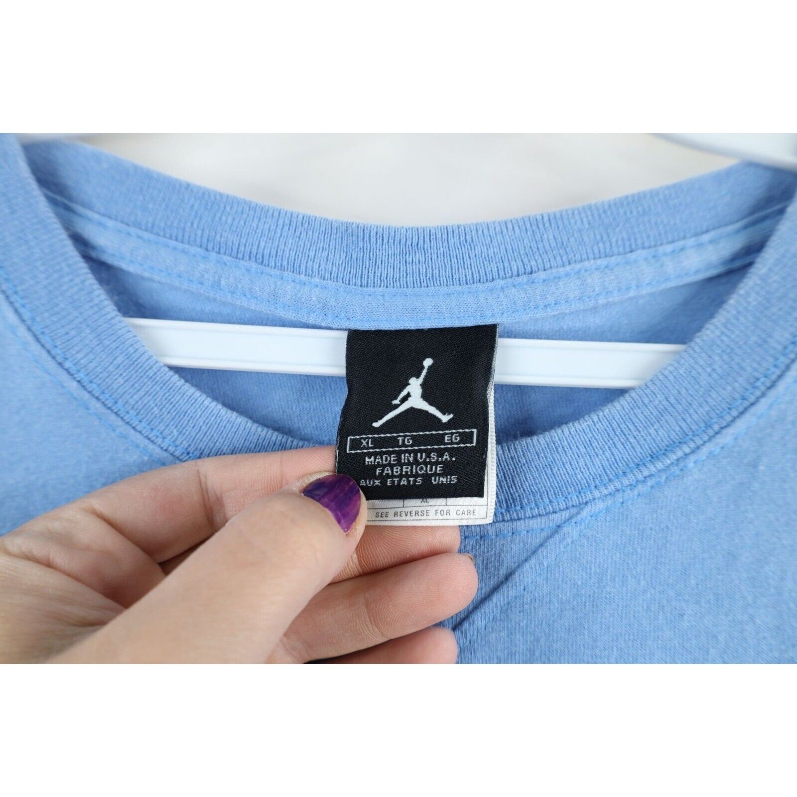 Nike Vintage Nike Air Jordan Faded Striped Center Logo T-Shirt Size US XL / EU 56 / 4 - 7 Thumbnail